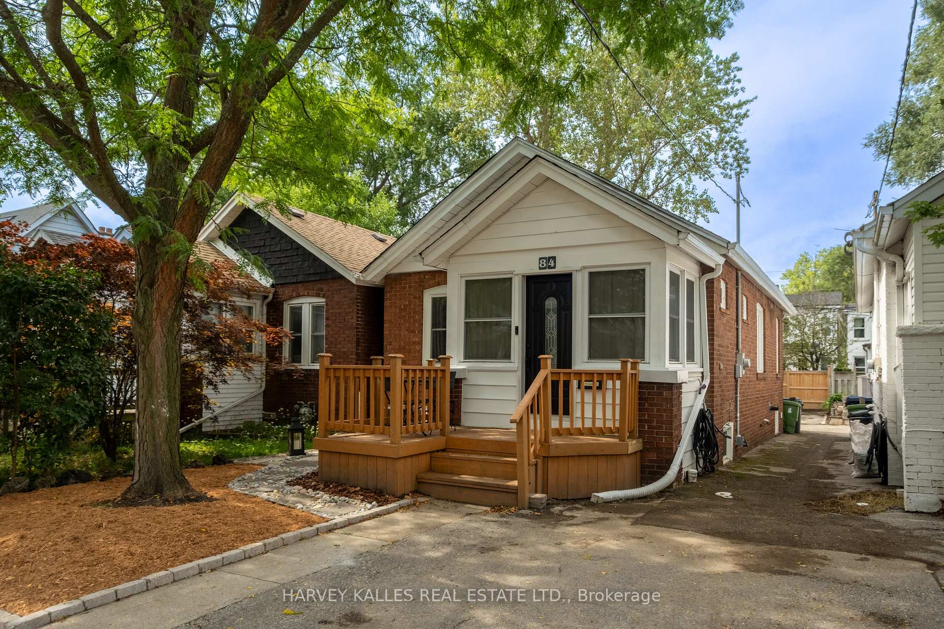 Photo 28 of 84 Coleridge Avenue, Toronto, Woodbine-Lumsden — HOMEH