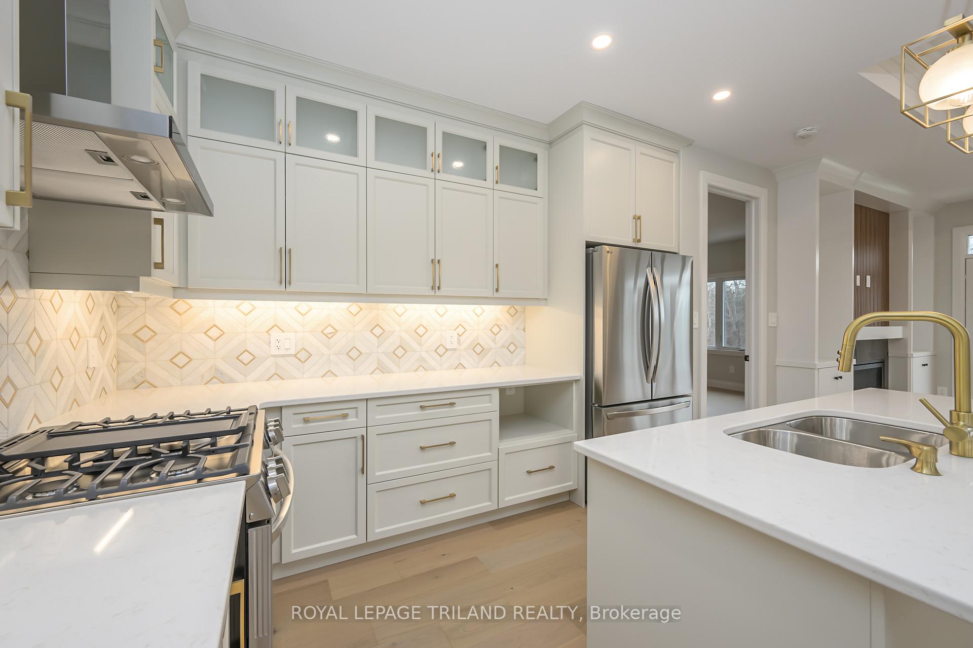 Photo 9 of 4225 Green Bend Road, London, South V — HOMEH