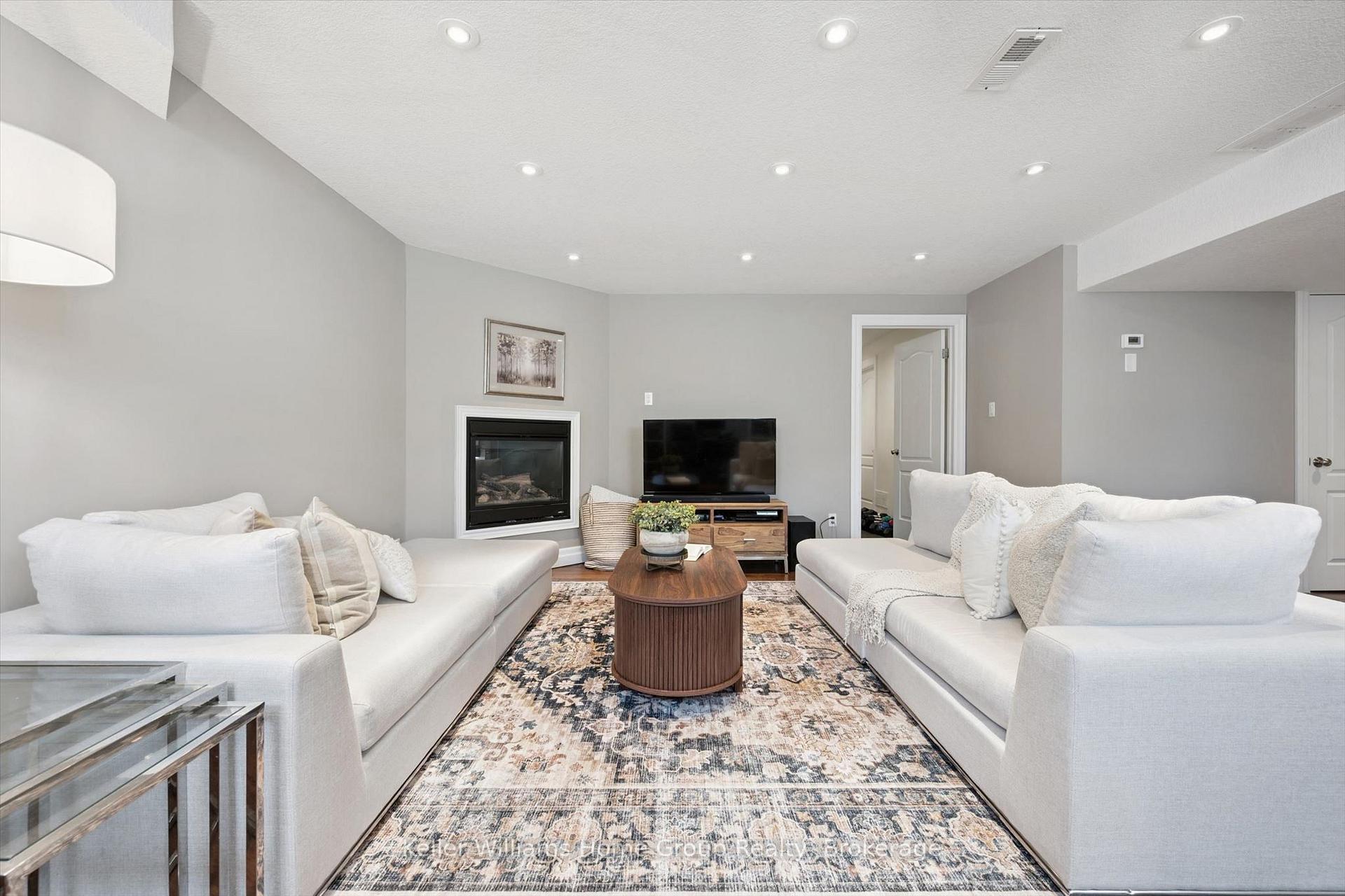 Photo 33 of 4 Hunsberger Drive, Wilmot, Baden — HOMEH