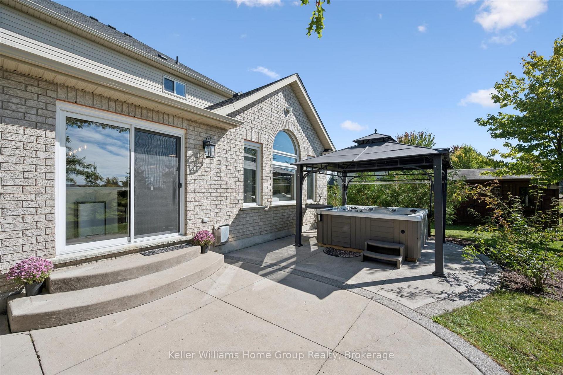 Photo 45 of 4 Hunsberger Drive, Wilmot, Baden — HOMEH