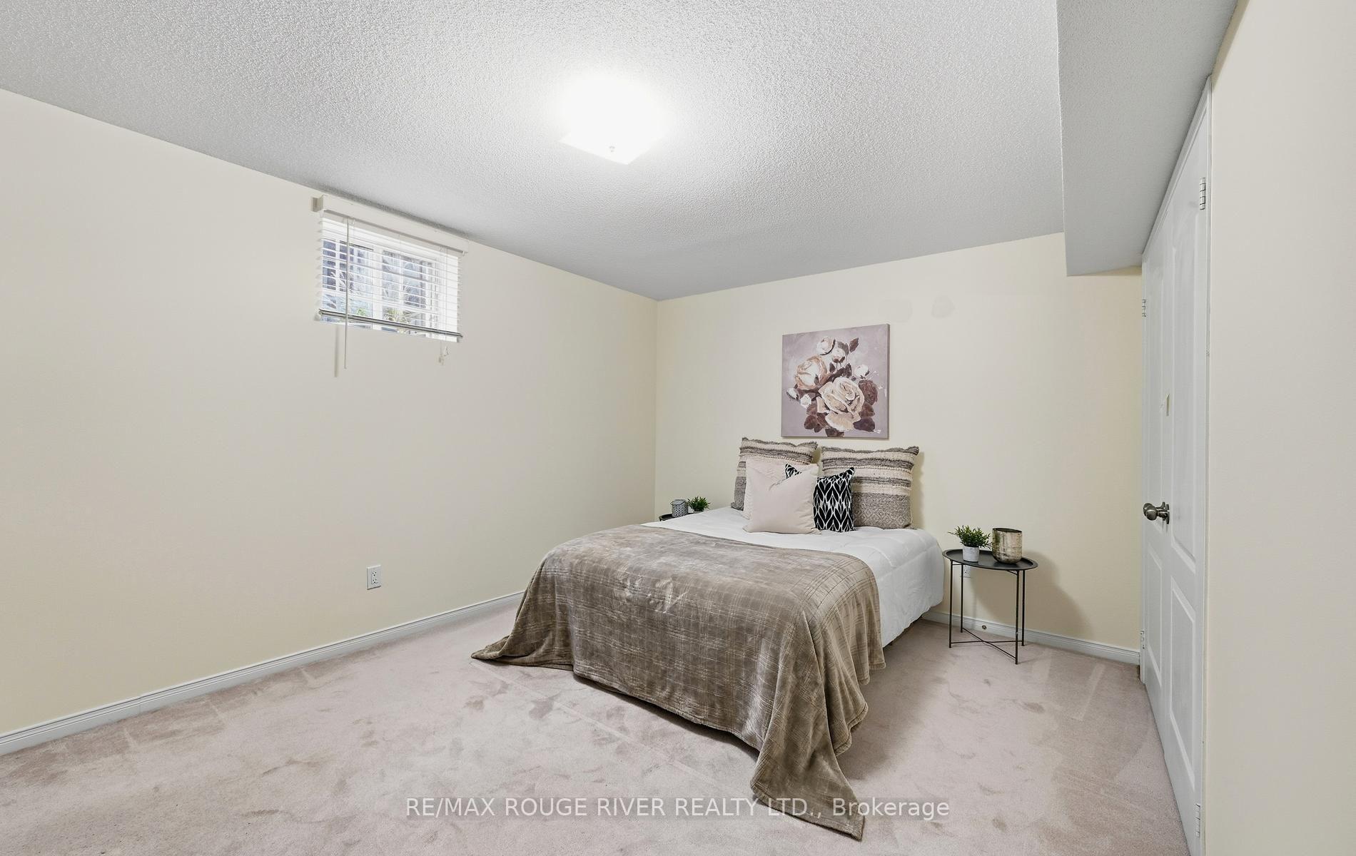 Photo 28 of 245 Willowbrook Drive, Whitby, Pringle Creek — HOMEH