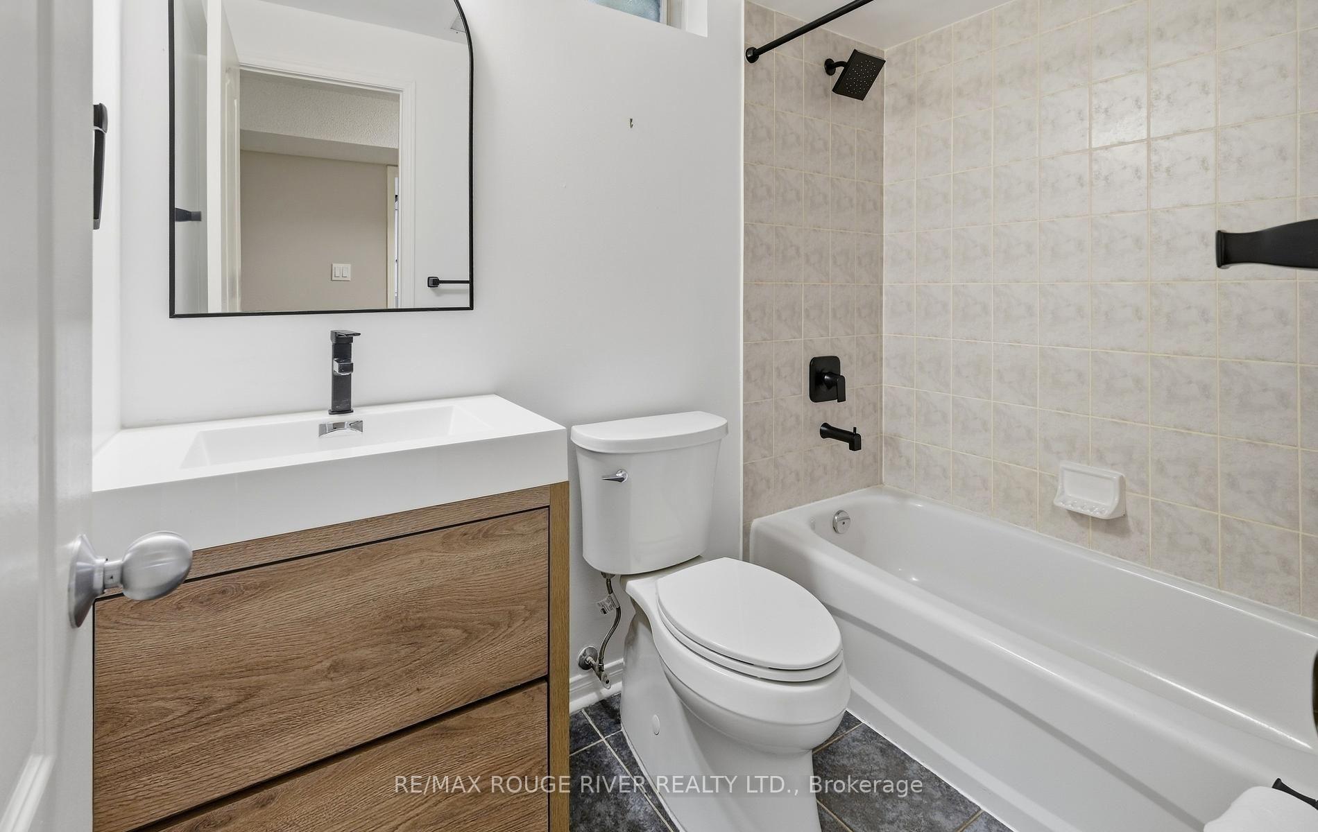 Photo 29 of 245 Willowbrook Drive, Whitby, Pringle Creek — HOMEH
