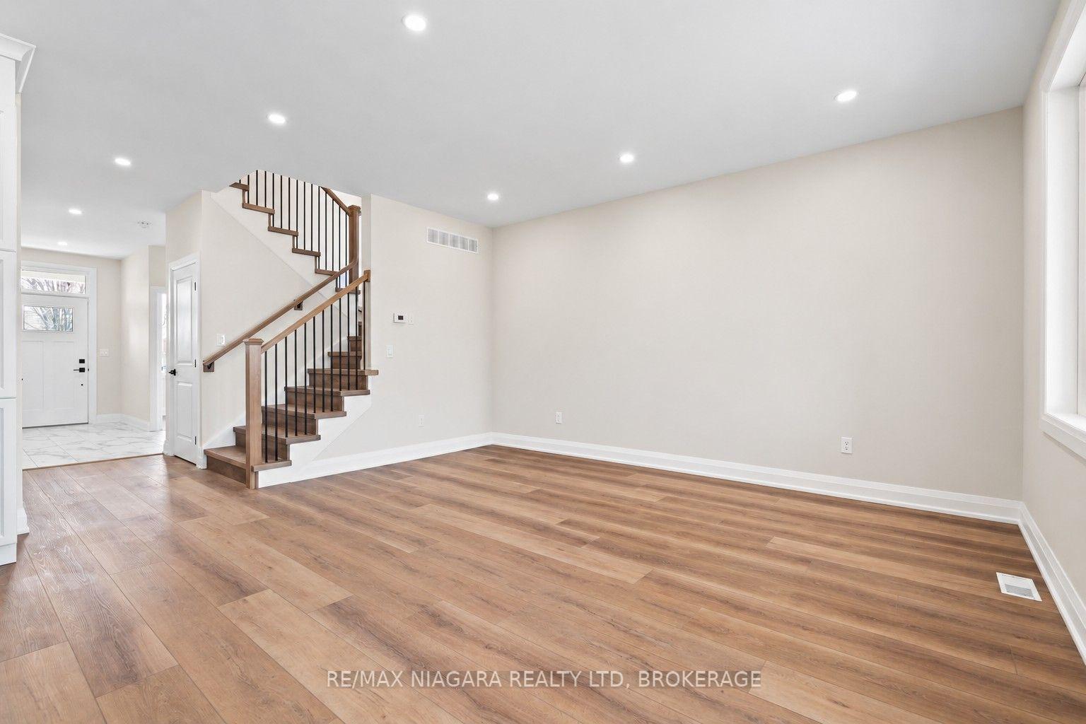 Photo 4 of 63 Swan Avenue, Pelham, Fonthill — HOMEH