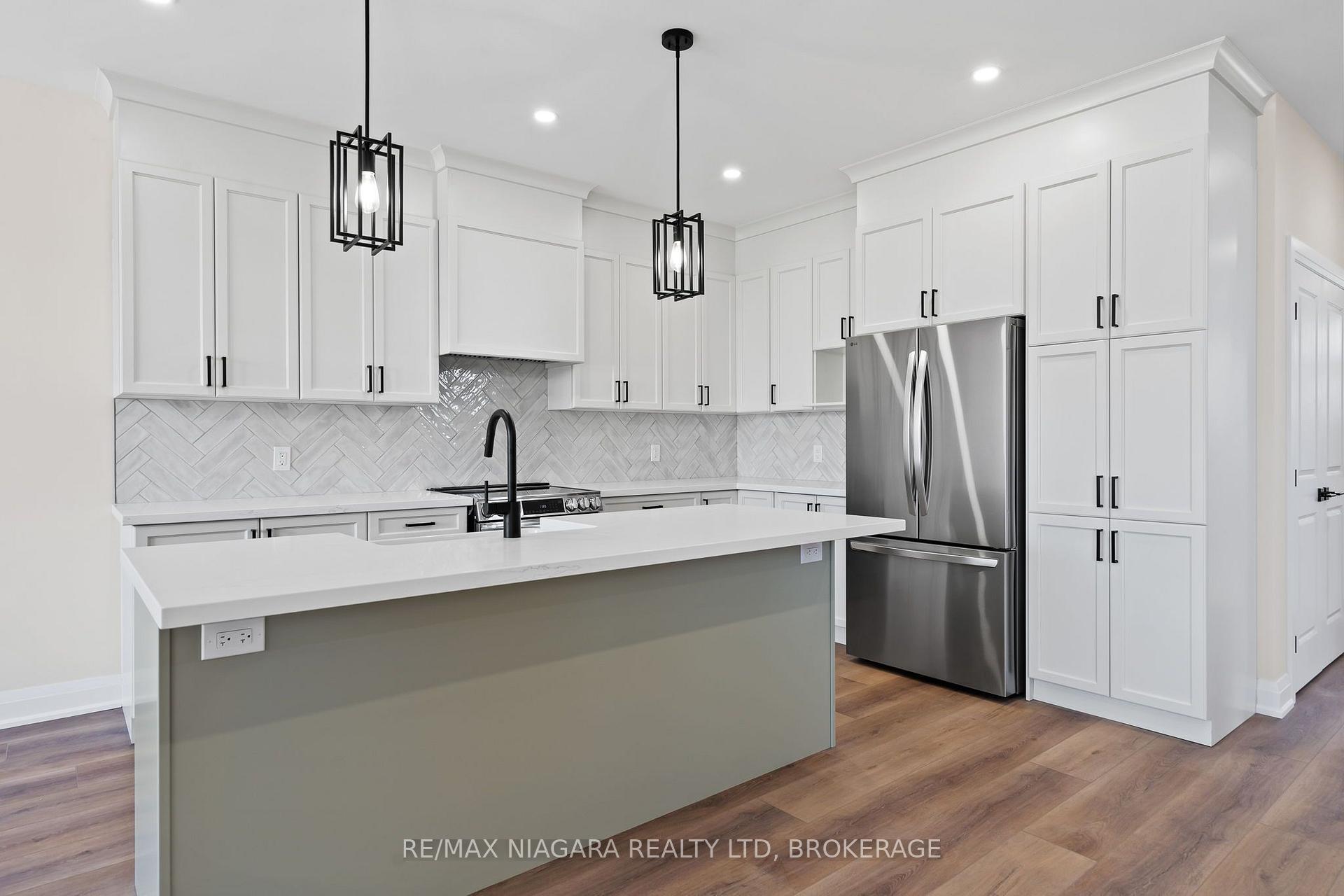 Photo 10 of 63 Swan Avenue, Pelham, Fonthill — HOMEH