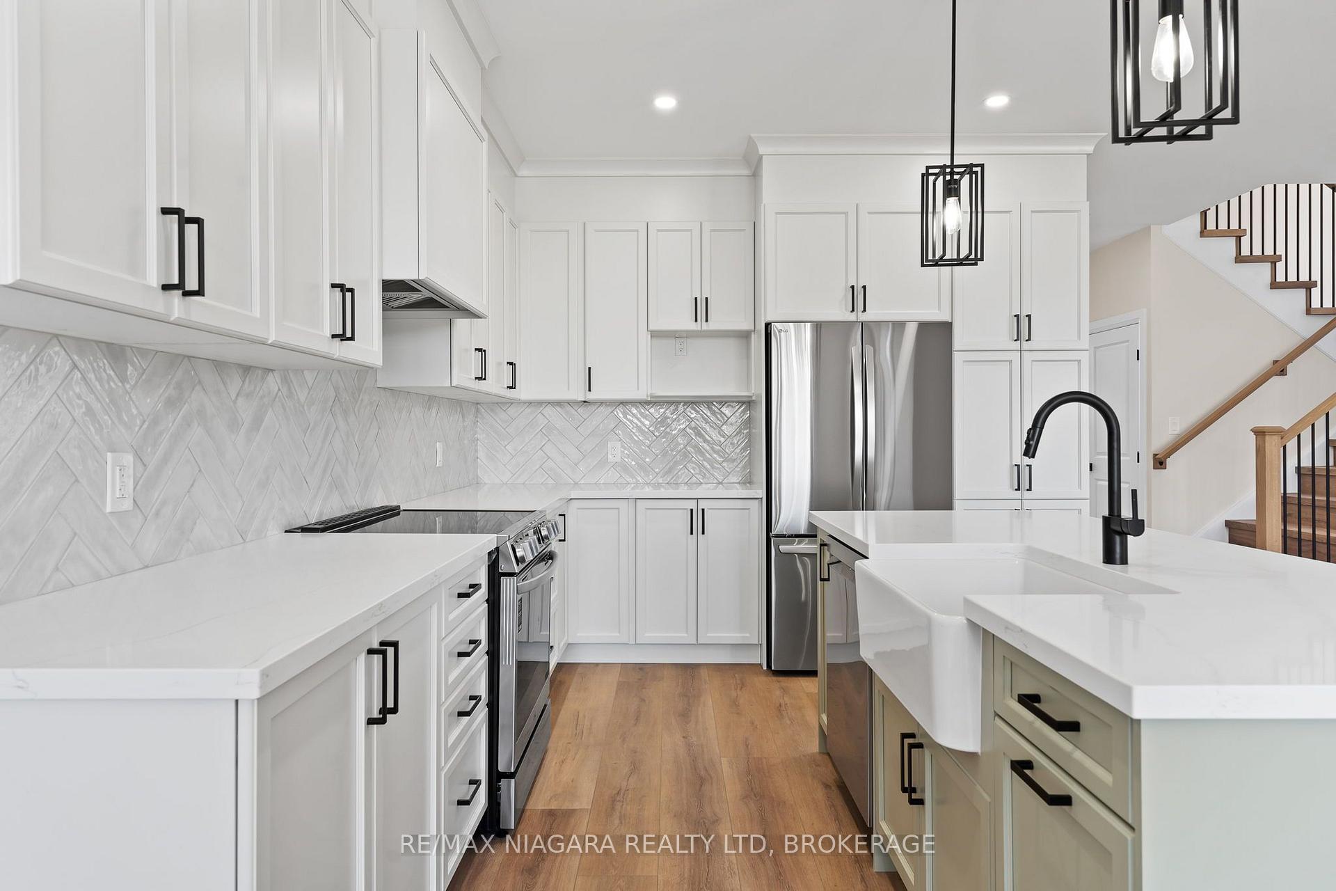 Photo 12 of 63 Swan Avenue, Pelham, Fonthill — HOMEH