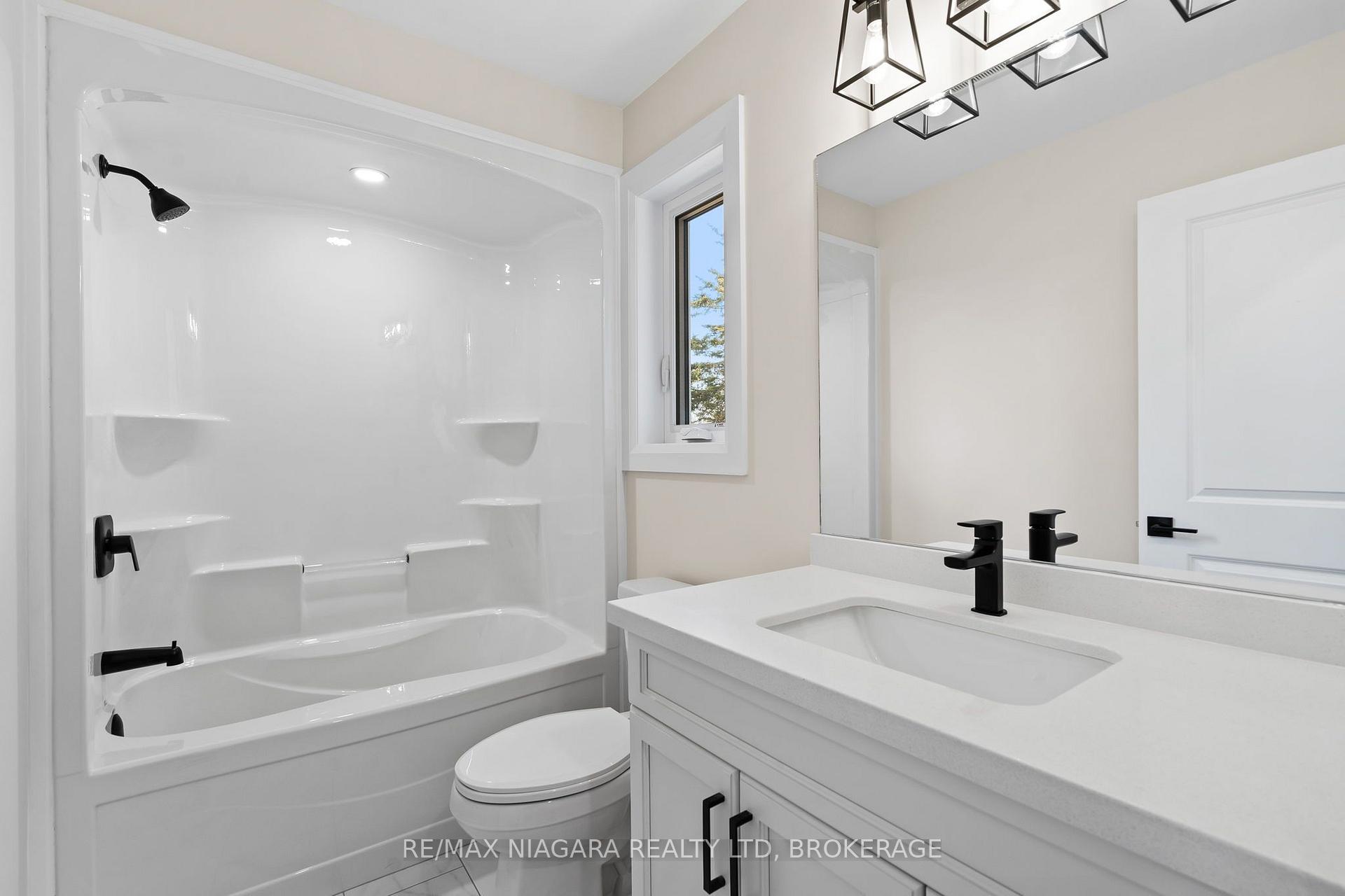 Photo 23 of 63 Swan Avenue, Pelham, Fonthill — HOMEH