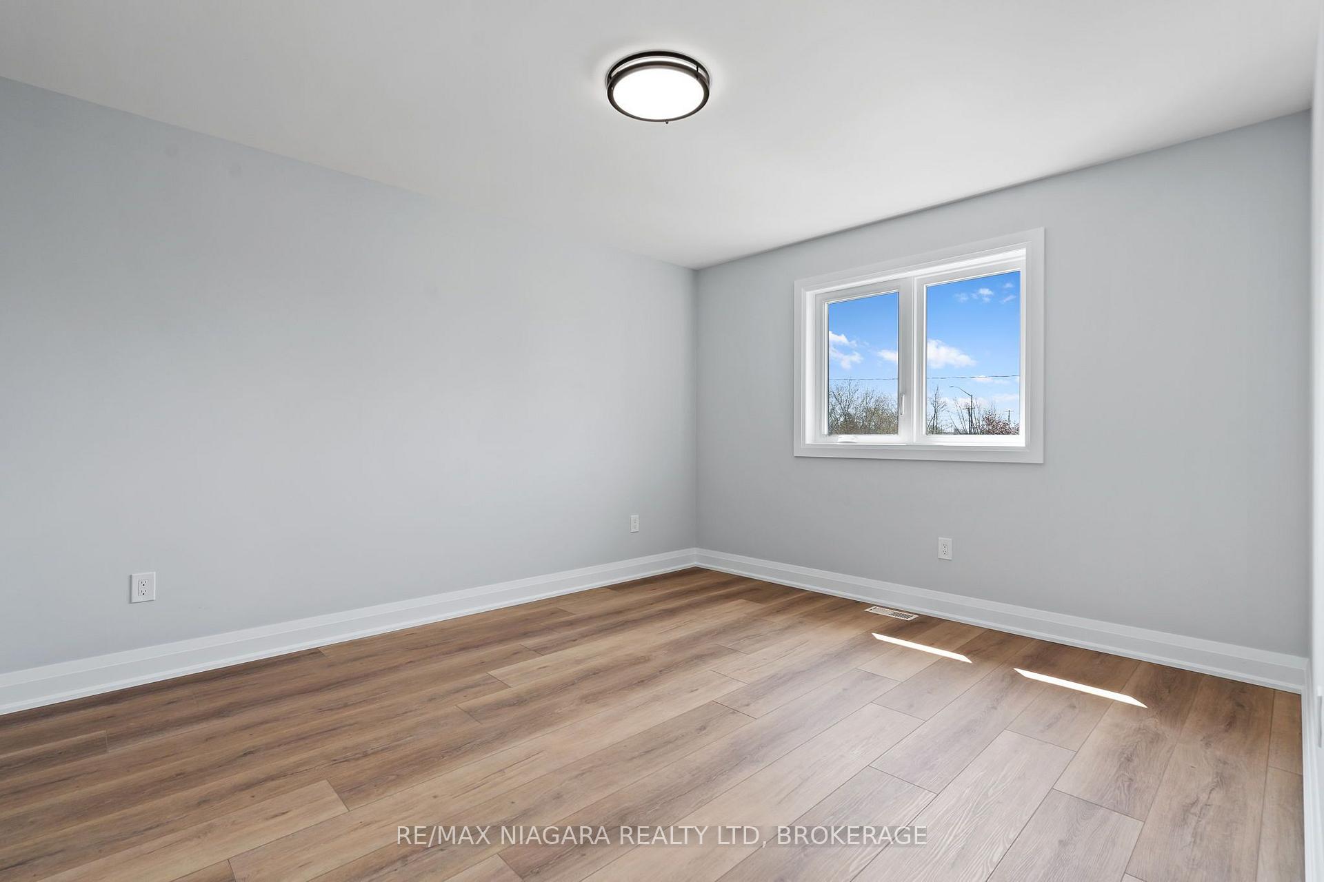 Photo 24 of 63 Swan Avenue, Pelham, Fonthill — HOMEH