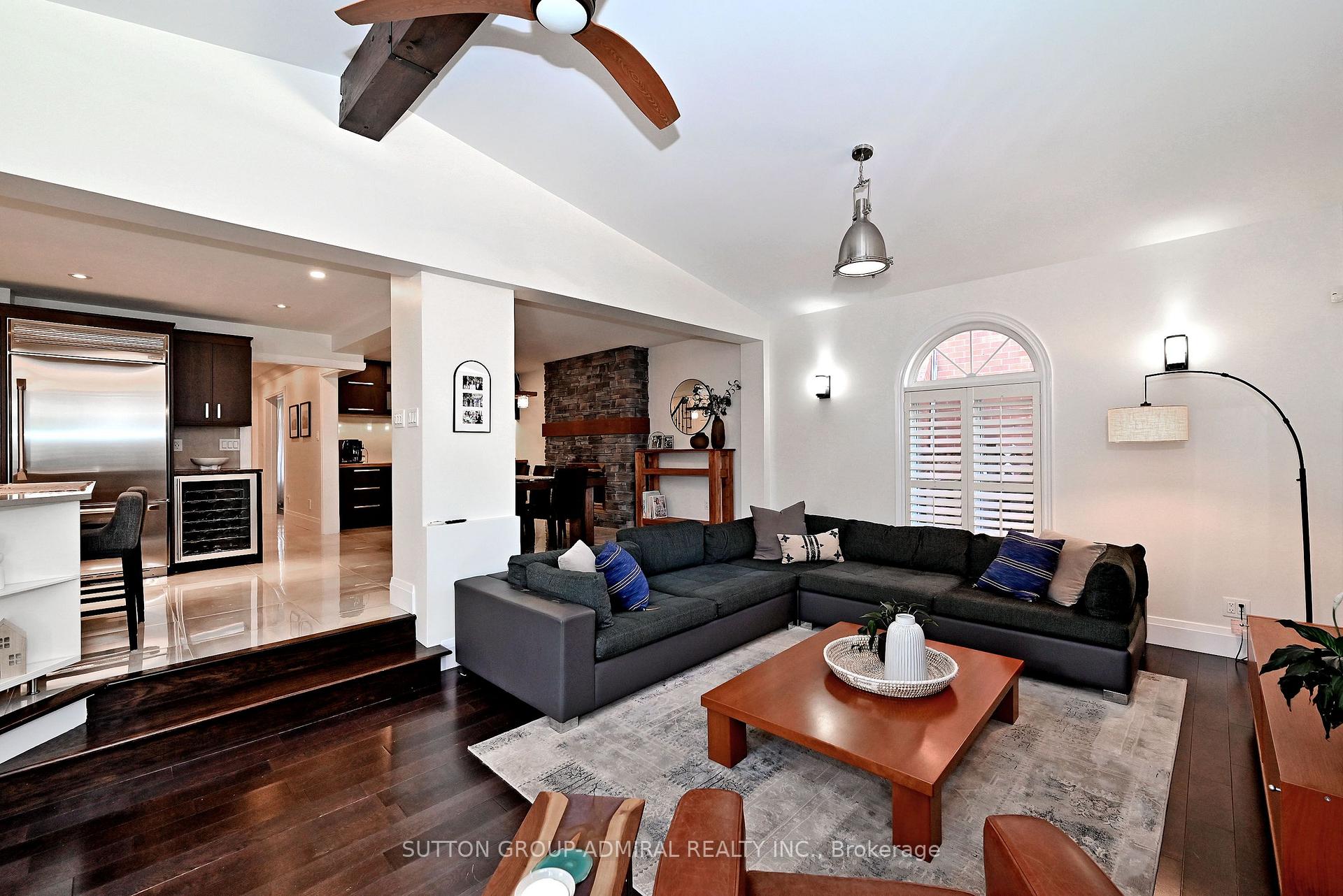 Photo 14 of 62 Castlehill Road, Vaughan, Maple — HOMEH