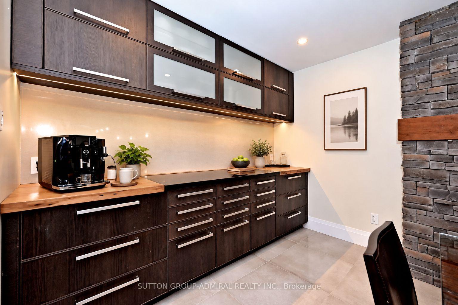 Photo 24 of 62 Castlehill Road, Vaughan, Maple — HOMEH