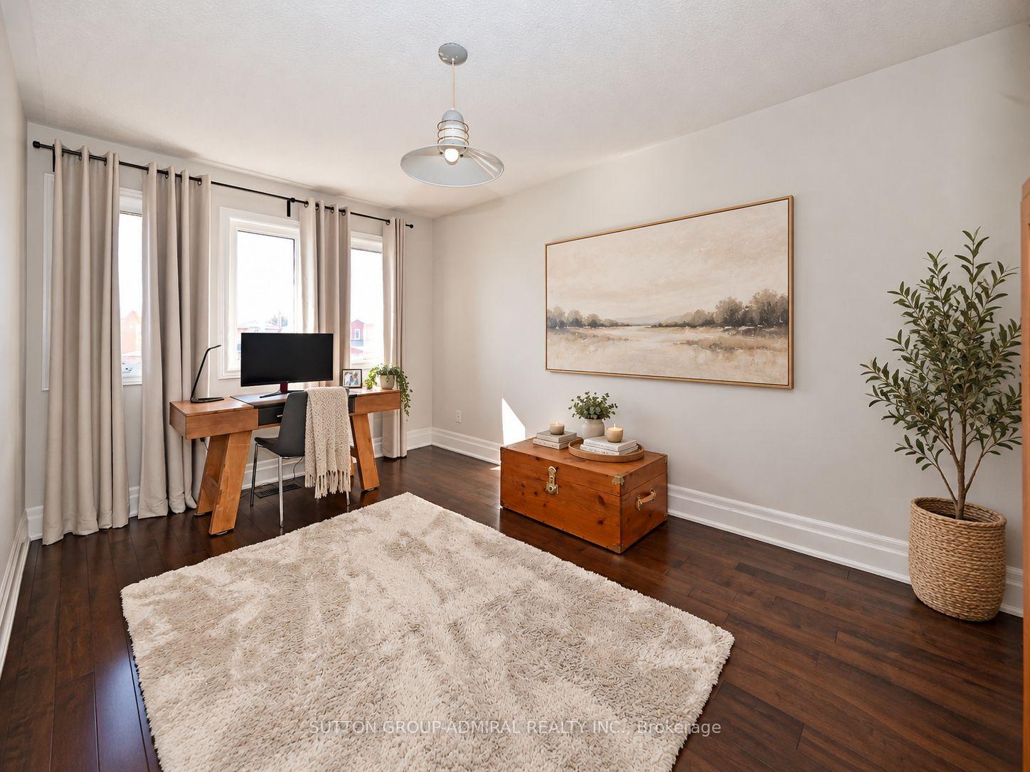 Photo 35 of 62 Castlehill Road, Vaughan, Maple — HOMEH