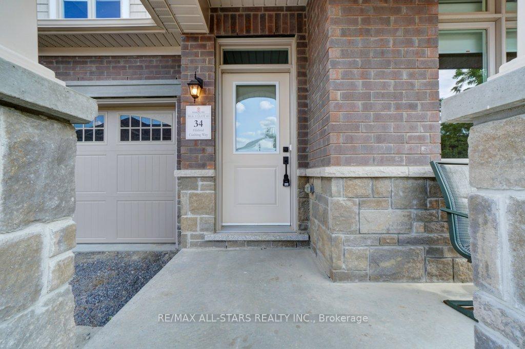 Photo 4 of 34 Hildred Cushing Way, Uxbridge — HOMEH