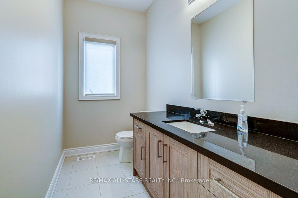 Photo 7 of 34 Hildred Cushing Way, Uxbridge — HOMEH
