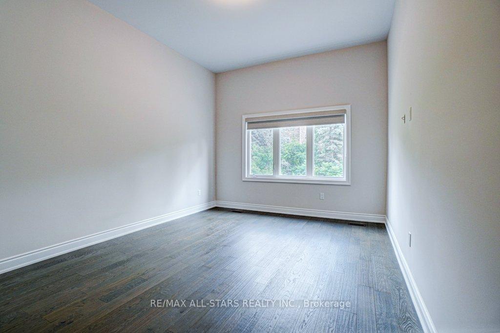 Photo 20 of 34 Hildred Cushing Way, Uxbridge — HOMEH