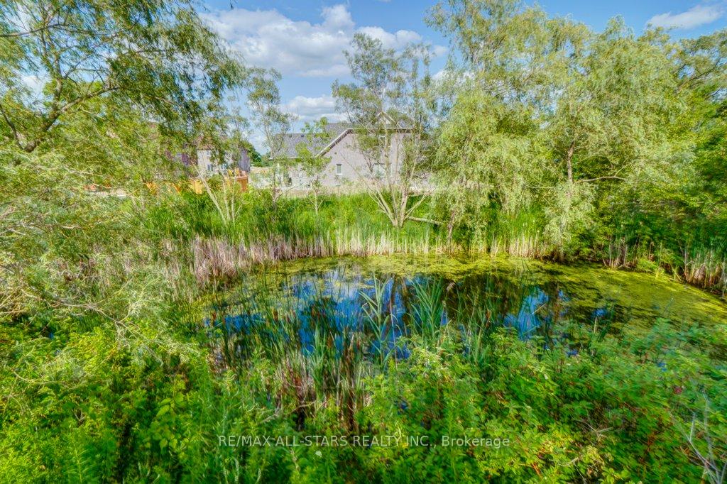 Photo 44 of 34 Hildred Cushing Way, Uxbridge — HOMEH