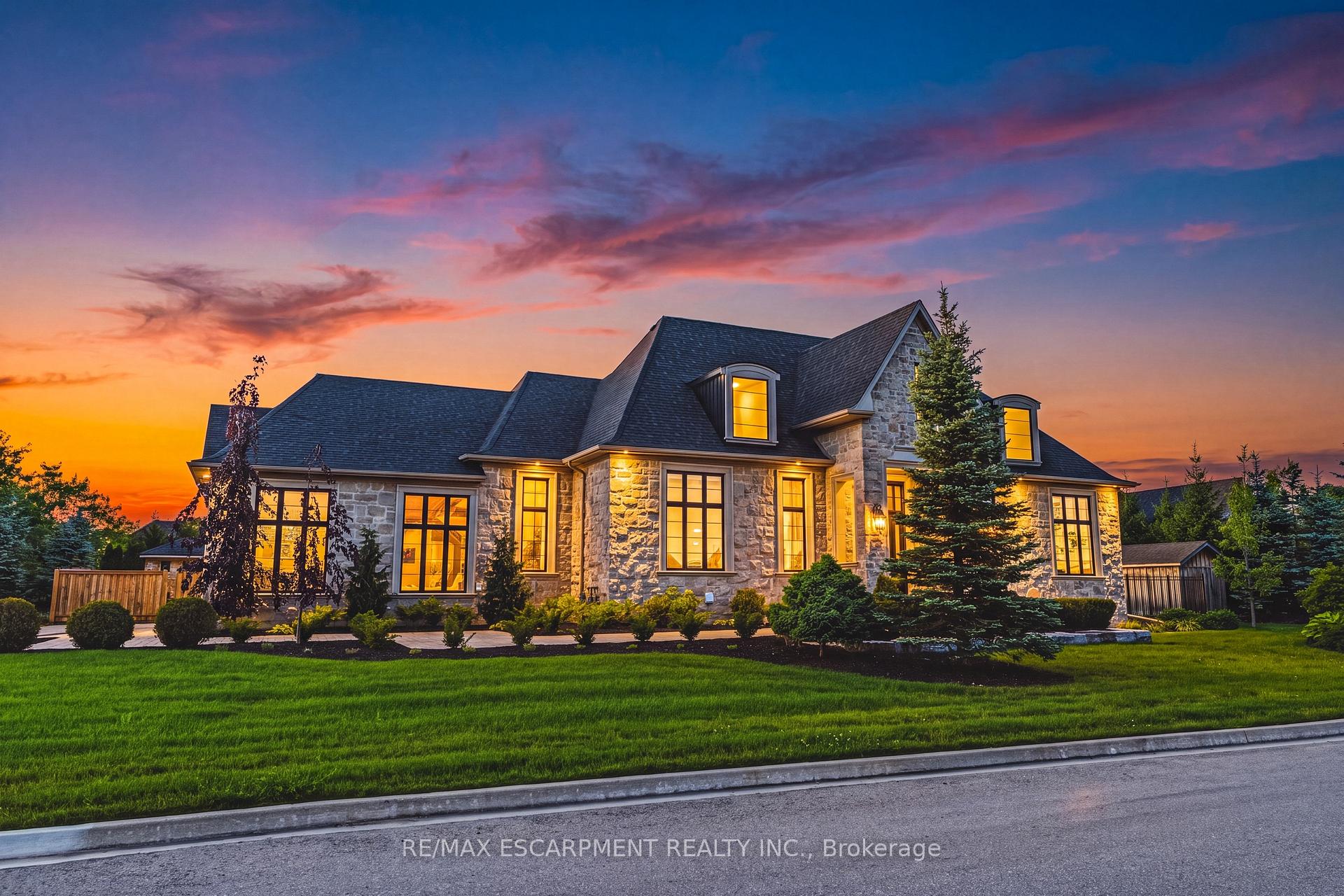 Photo 1 of 38 Visser Drive, Puslinch, Crieff/Aikensville/Killean — HOMEH