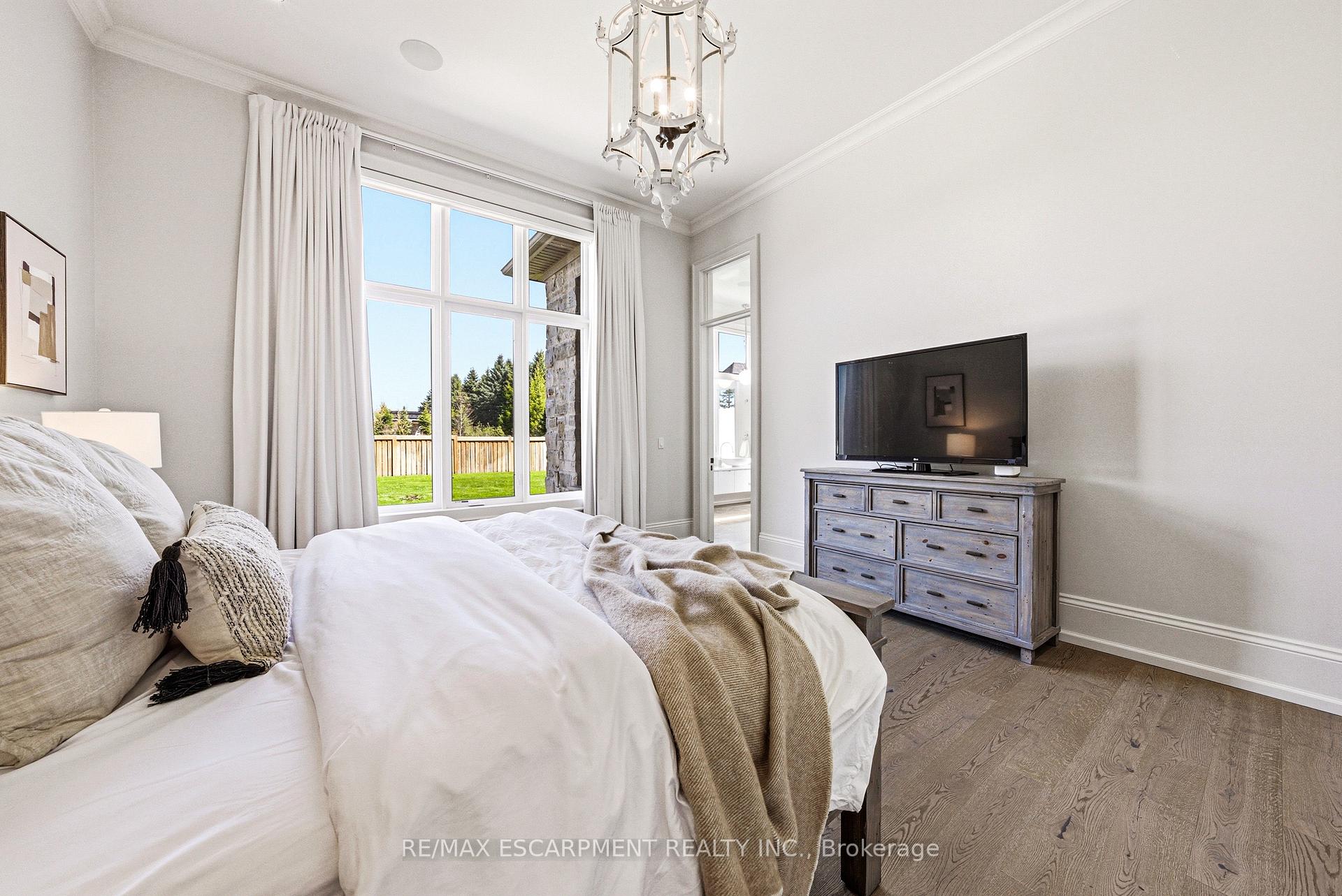 Photo 18 of 38 Visser Drive, Puslinch, Crieff/Aikensville/Killean — HOMEH