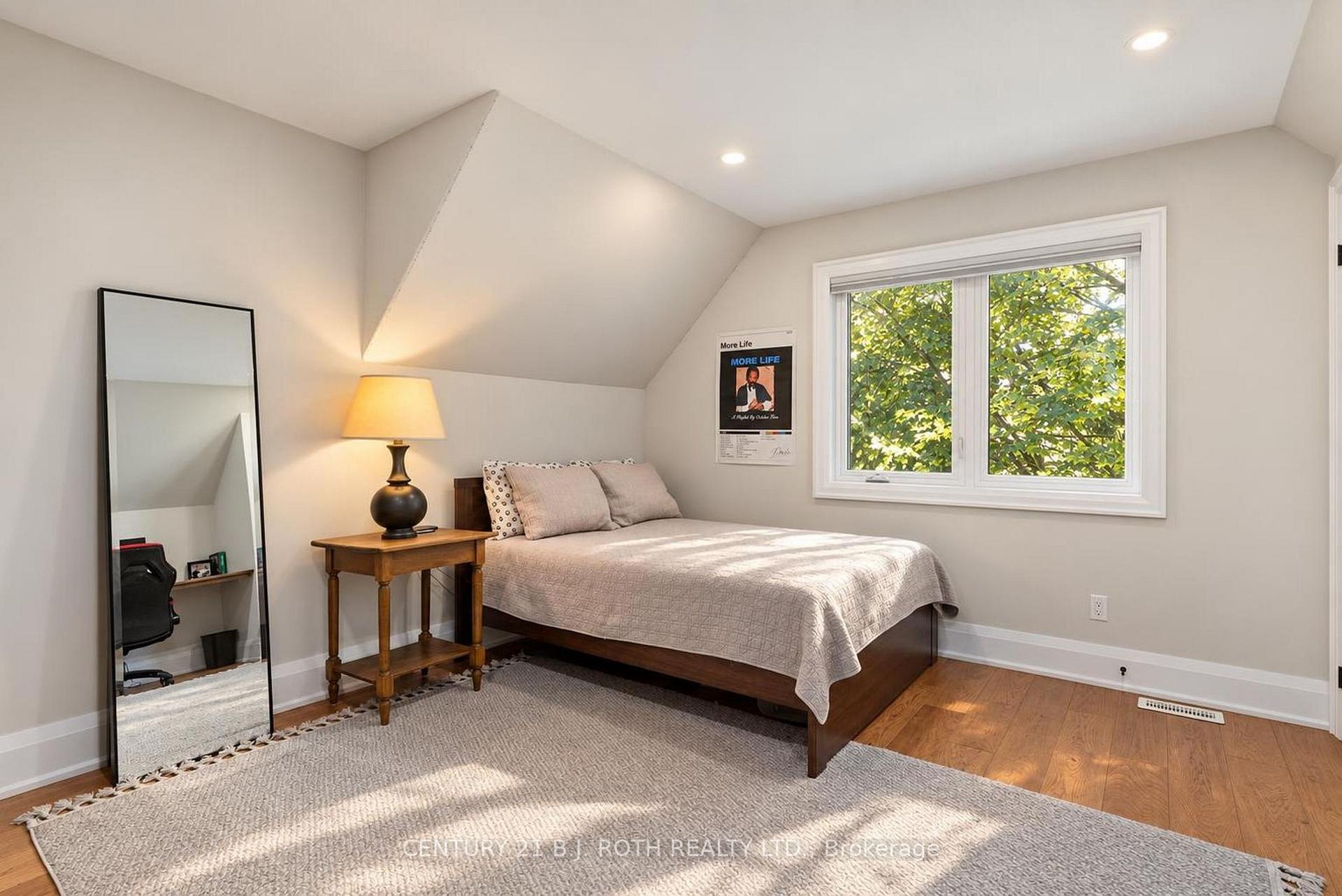 Photo 19 of 245 Sunnybrae Avenue, Innisfil, Stroud — HOMEH