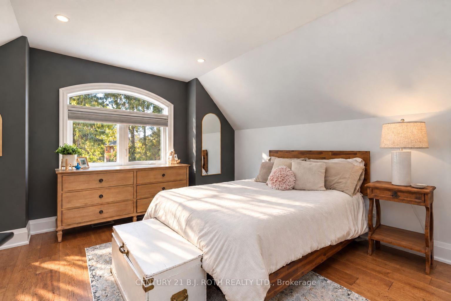 Photo 22 of 245 Sunnybrae Avenue, Innisfil, Stroud — HOMEH