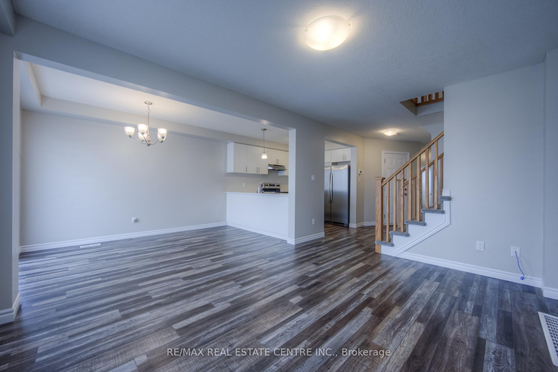 Photo 2 of 309 Bradshaw Drive, Stratford — HOMEH