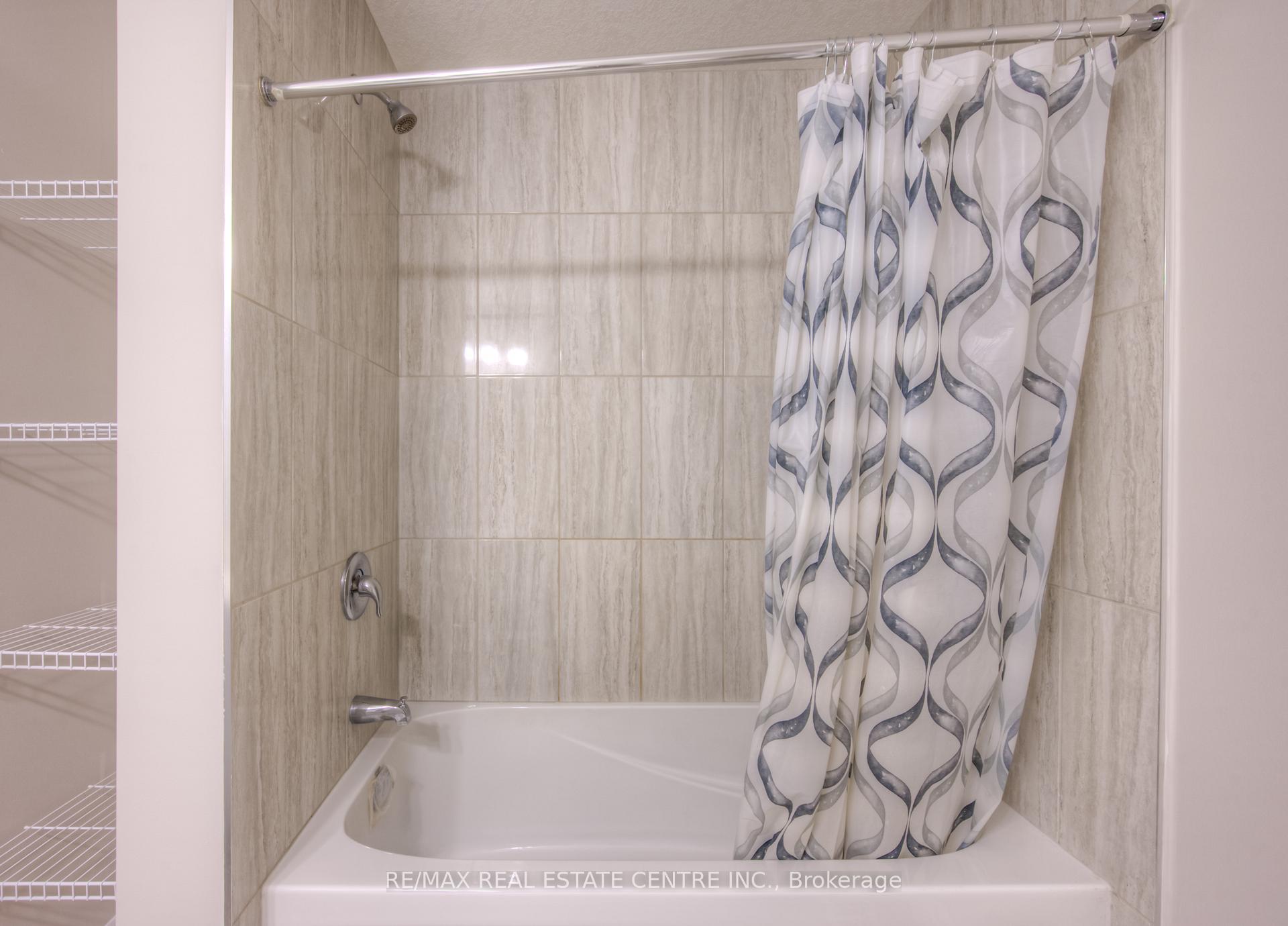 Photo 10 of 309 Bradshaw Drive, Stratford — HOMEH