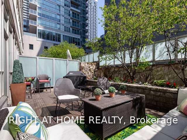 Photo of Unit G21, 350 Wellington Street W
