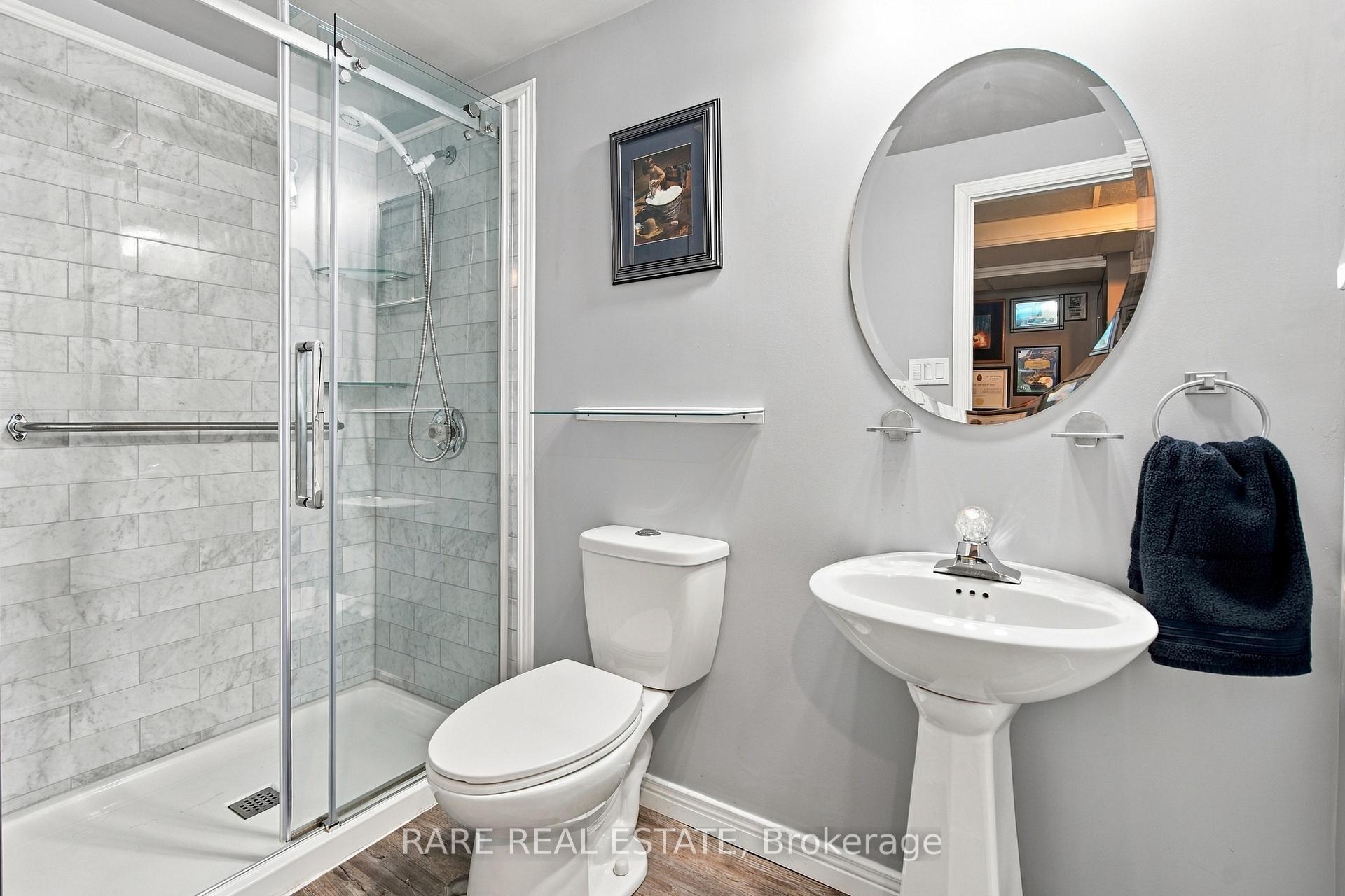 Photo 35 of 78 Vaubois Place, London, East I — HOMEH