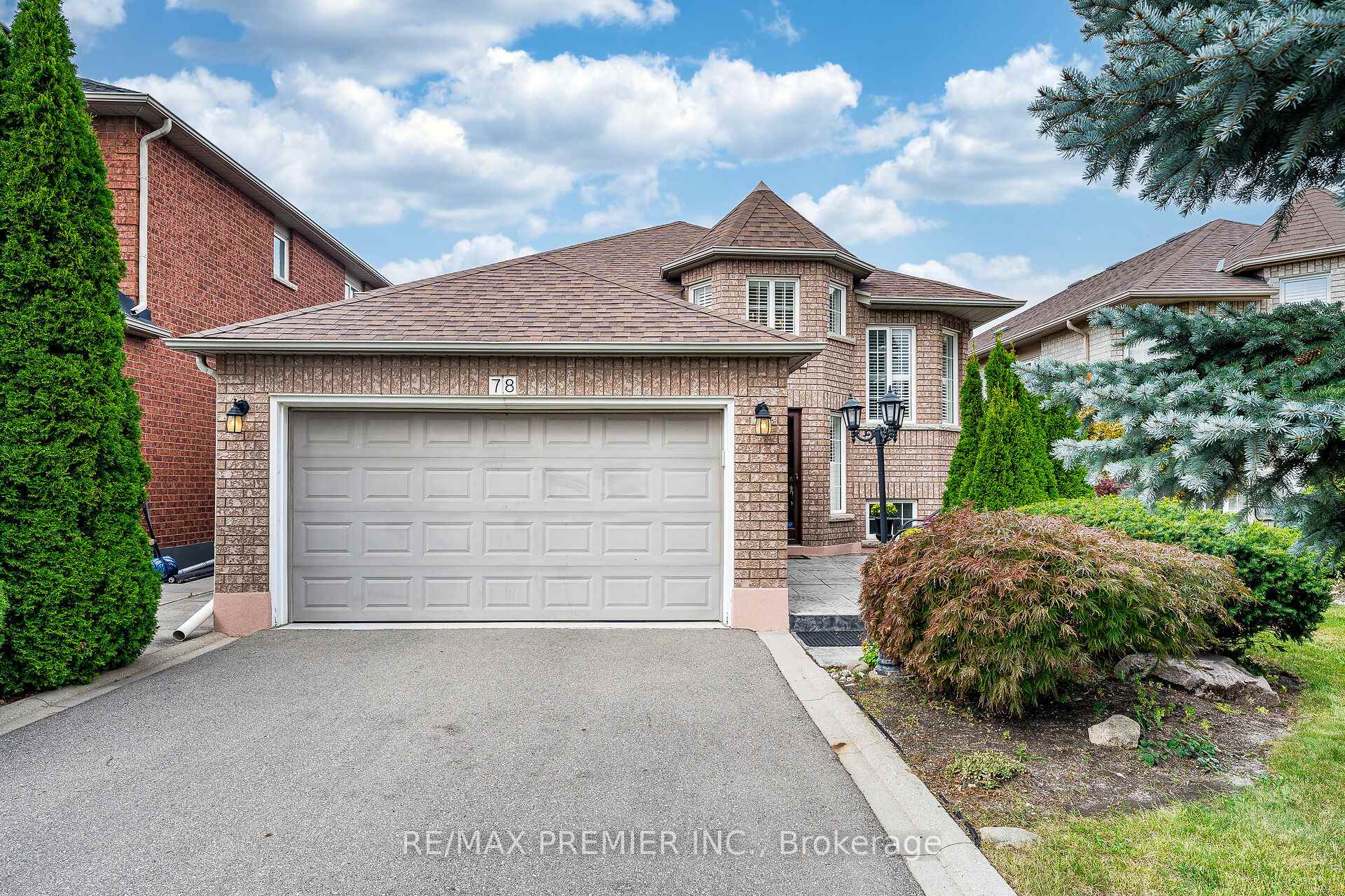 Photo 1 of 78 Coalbrook Court, Vaughan, East Woodbridge — HOMEH