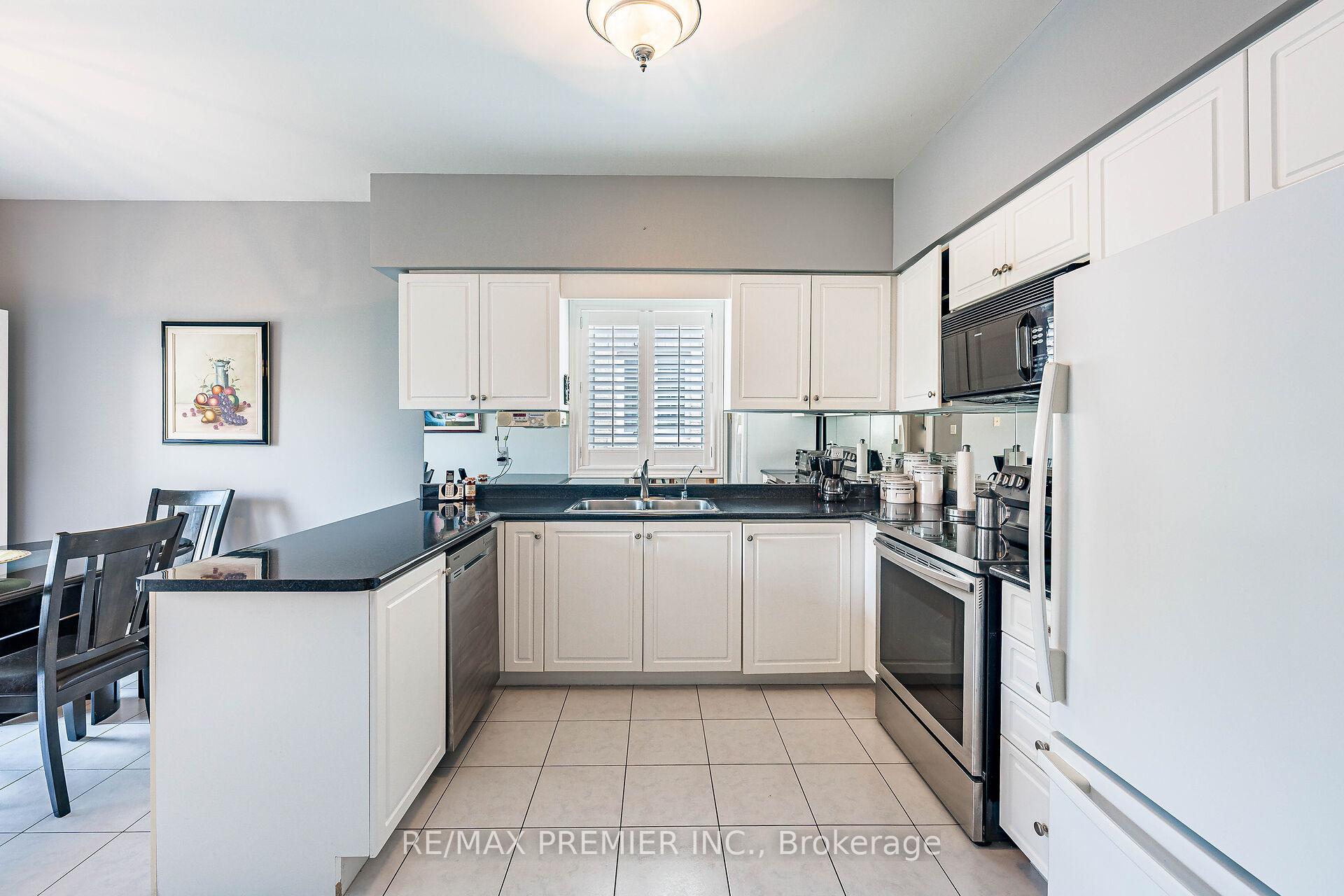 Photo 8 of 78 Coalbrook Court, Vaughan, East Woodbridge — HOMEH