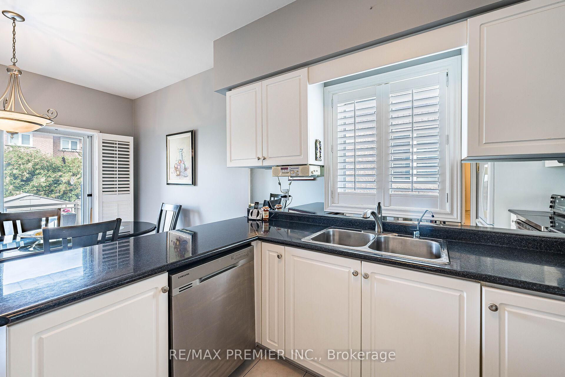 Photo 10 of 78 Coalbrook Court, Vaughan, East Woodbridge — HOMEH