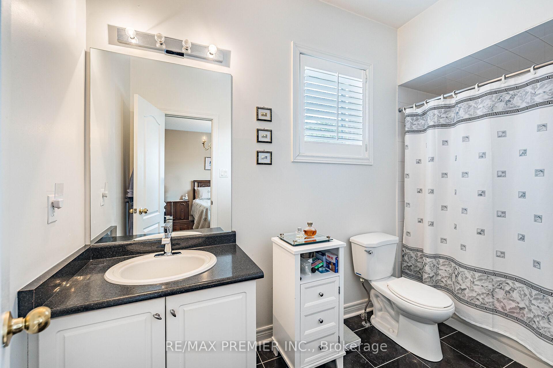 Photo 15 of 78 Coalbrook Court, Vaughan, East Woodbridge — HOMEH