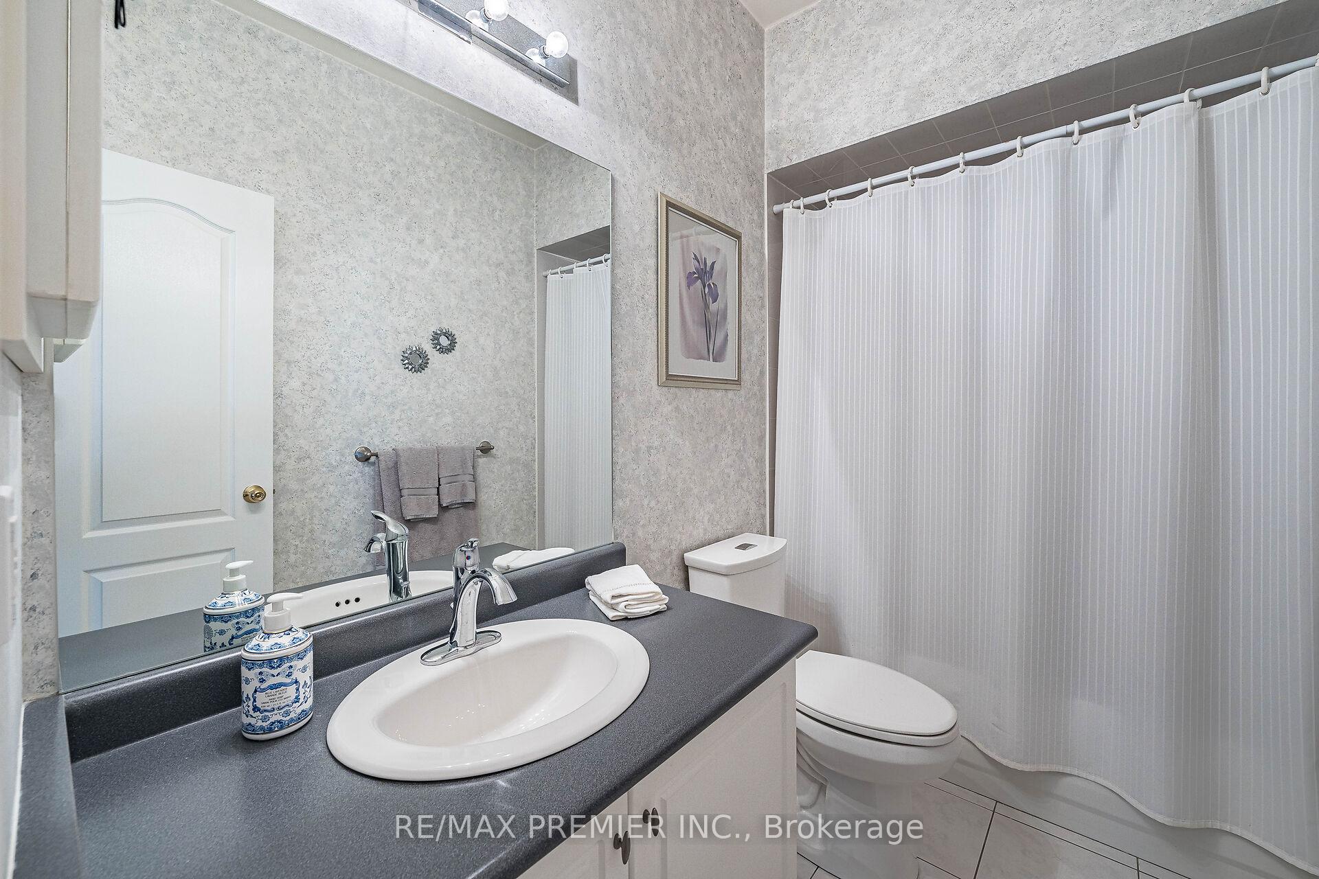 Photo 18 of 78 Coalbrook Court, Vaughan, East Woodbridge — HOMEH