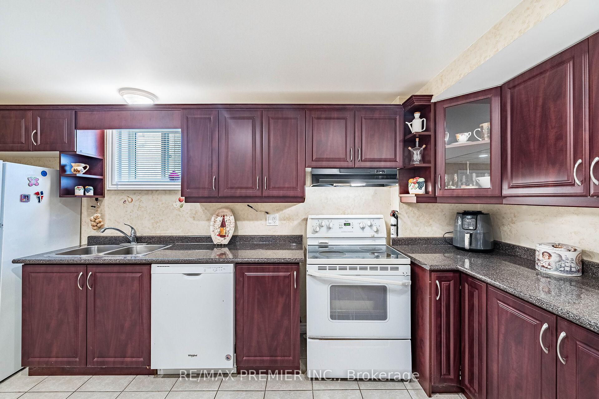 Photo 29 of 78 Coalbrook Court, Vaughan, East Woodbridge — HOMEH