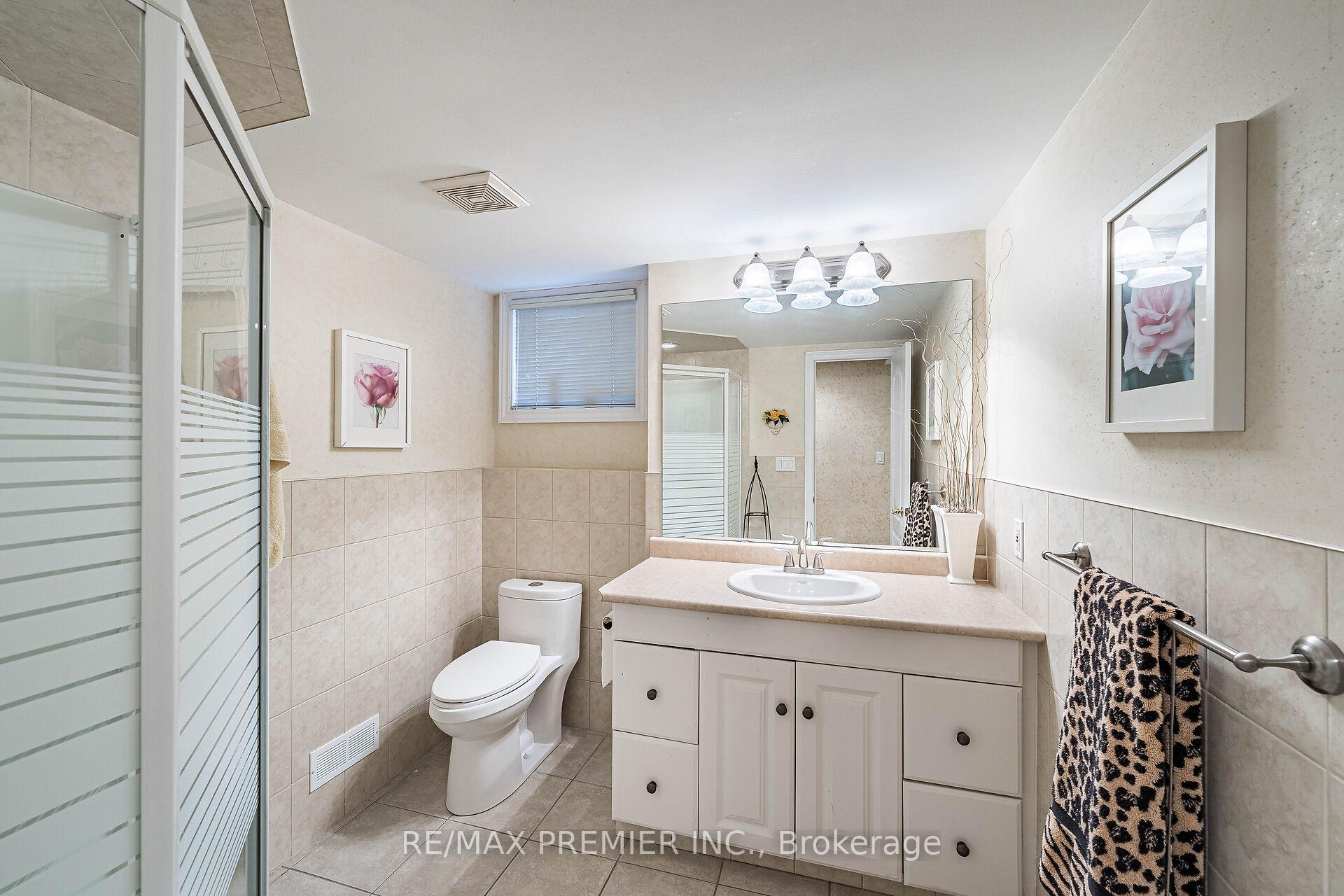 Photo 32 of 78 Coalbrook Court, Vaughan, East Woodbridge — HOMEH