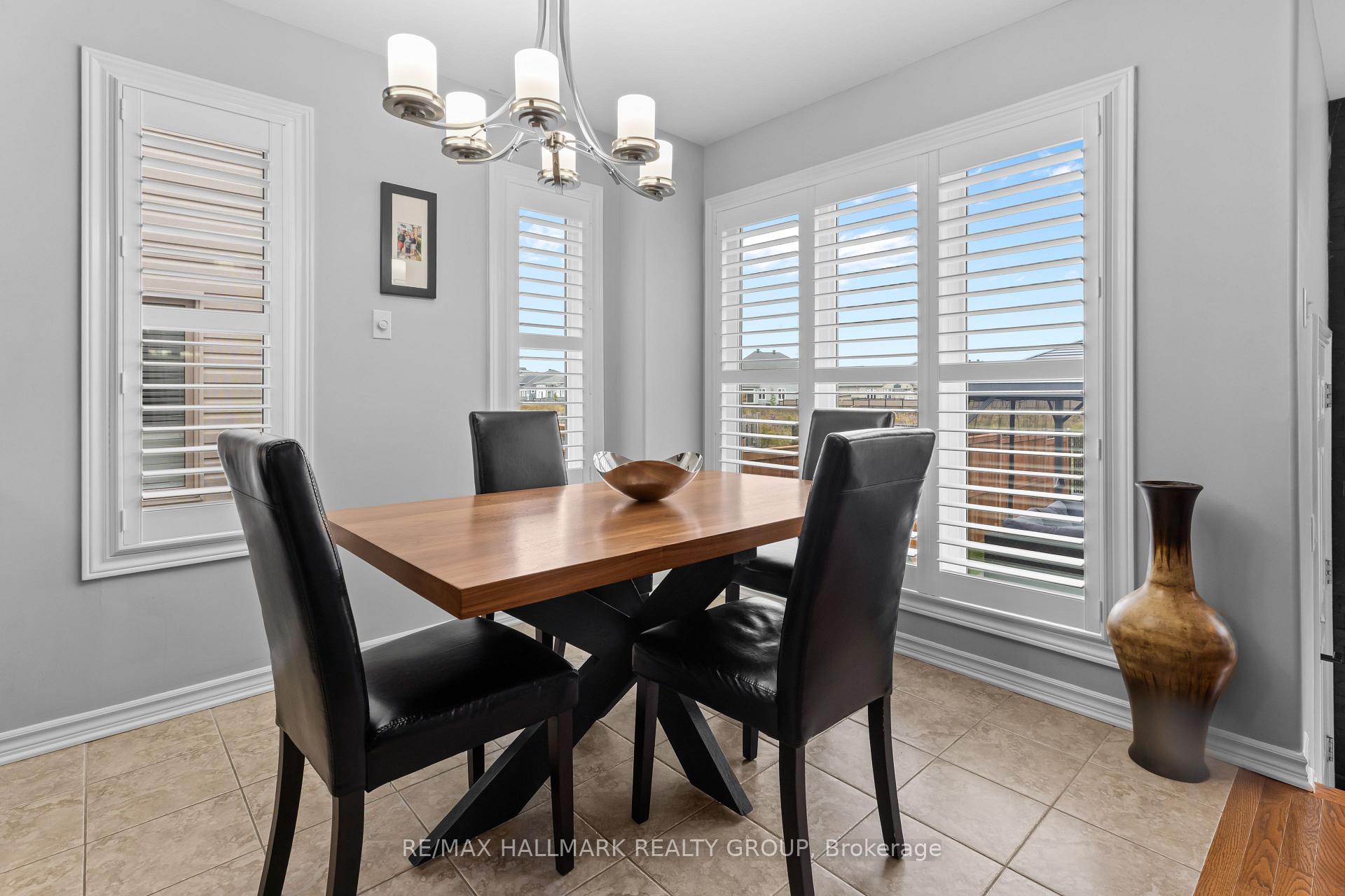 Photo 10 of 1817 Arrowgrass Way, Ottawa, Notting Hill/Summerside — HOMEH