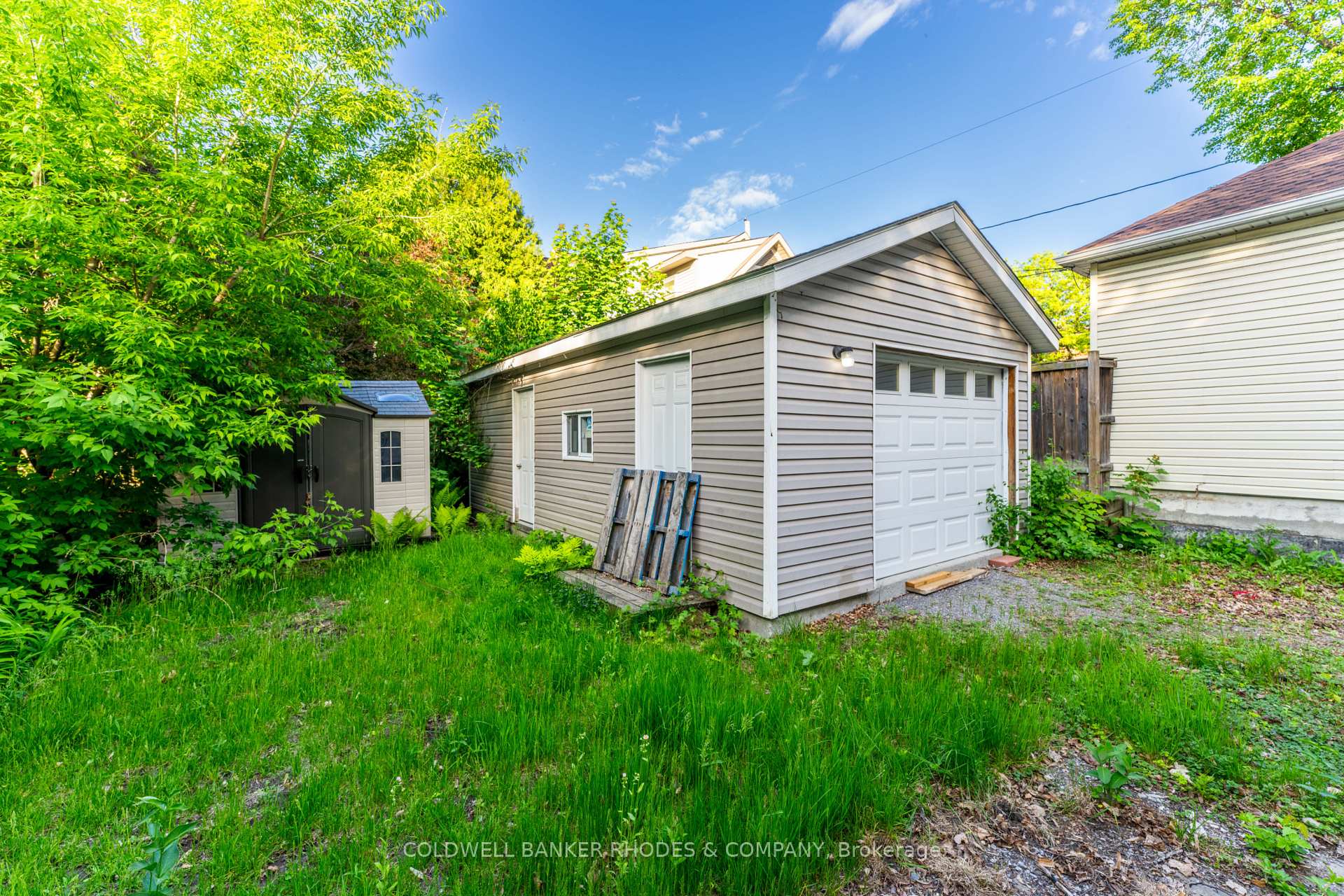 Photo 5 of 149 Sweetland Avenue, Ottawa, Sandy Hill — HOMEH