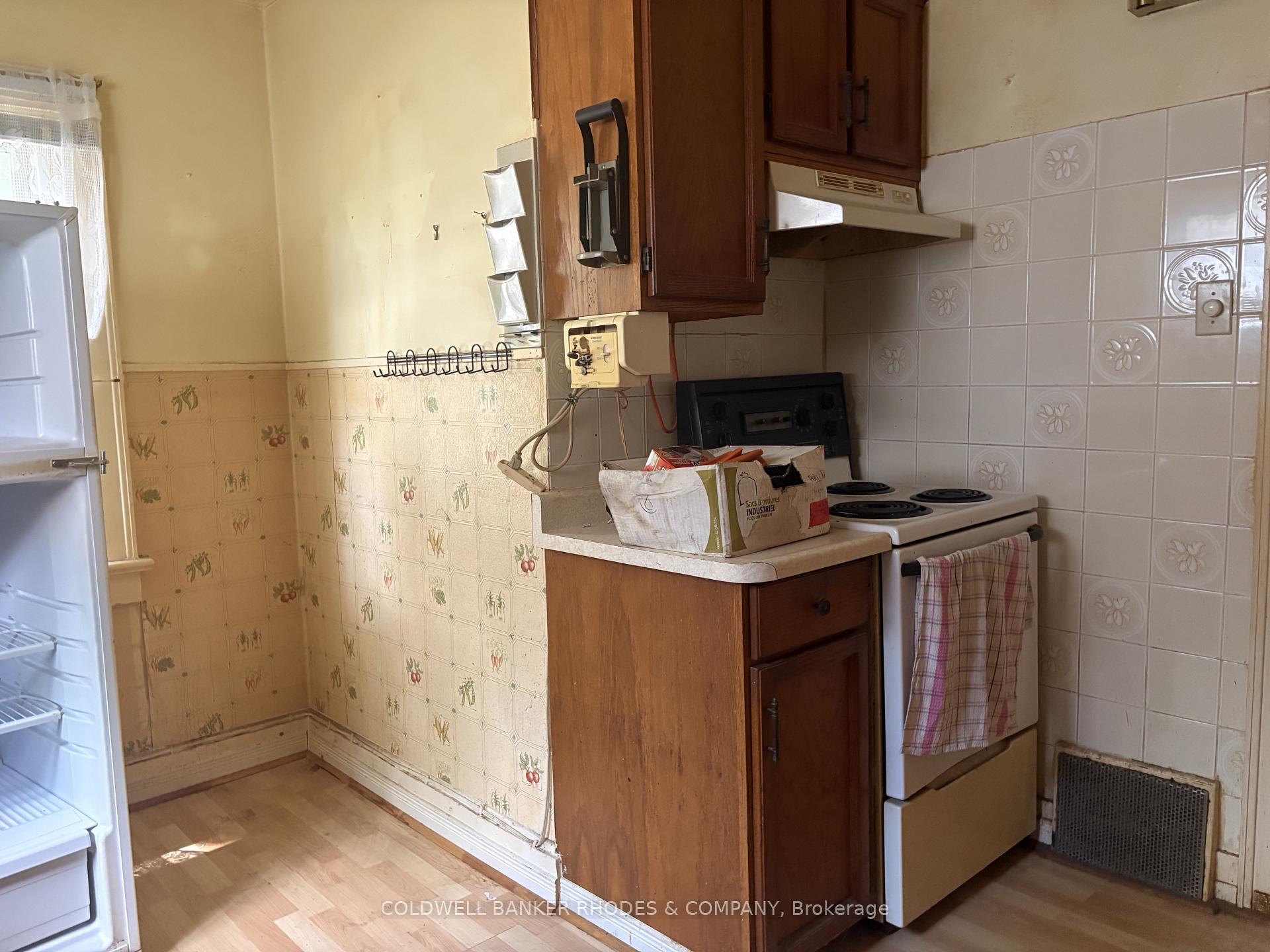Photo 10 of 149 Sweetland Avenue, Ottawa, Sandy Hill — HOMEH