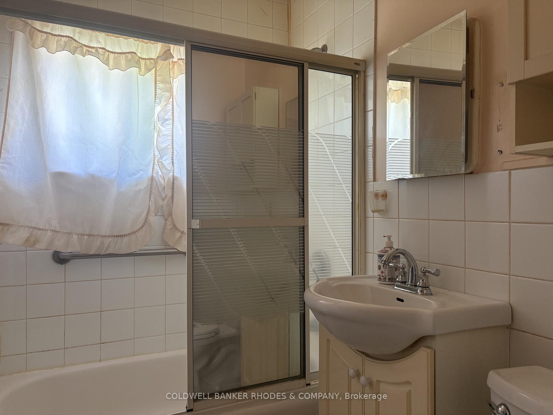 Photo 13 of 149 Sweetland Avenue, Ottawa, Sandy Hill — HOMEH