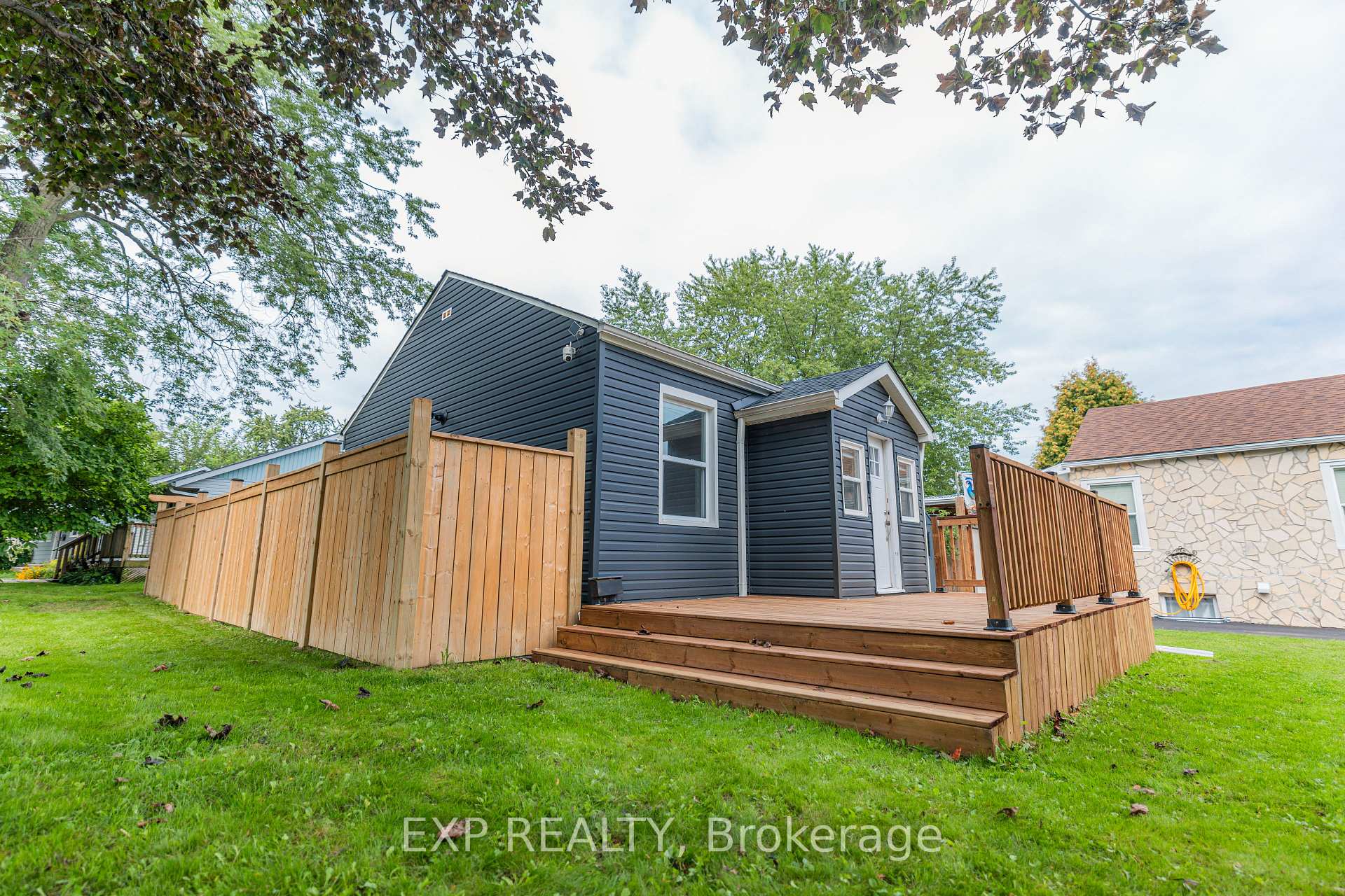 Photo 4 of 18 Nelson Avenue, Ajax, Central — HOMEH