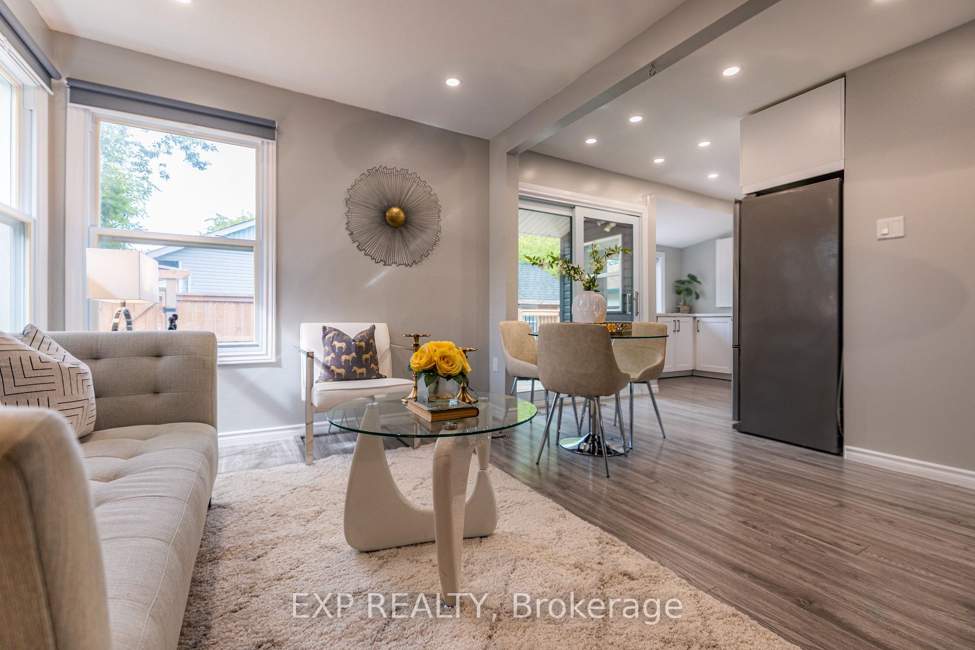 Photo 8 of 18 Nelson Avenue, Ajax, Central — HOMEH