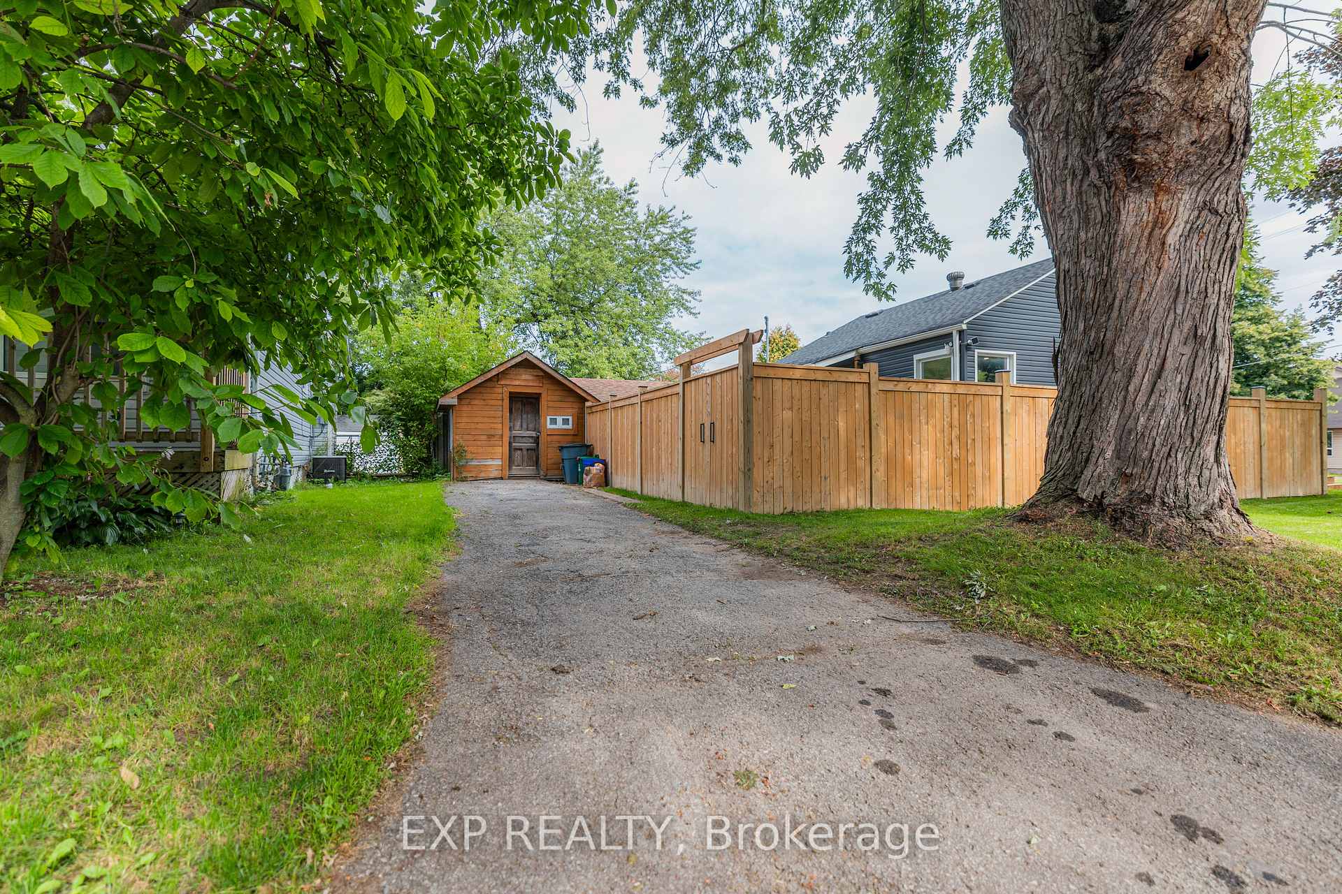 Photo 21 of 18 Nelson Avenue, Ajax, Central — HOMEH