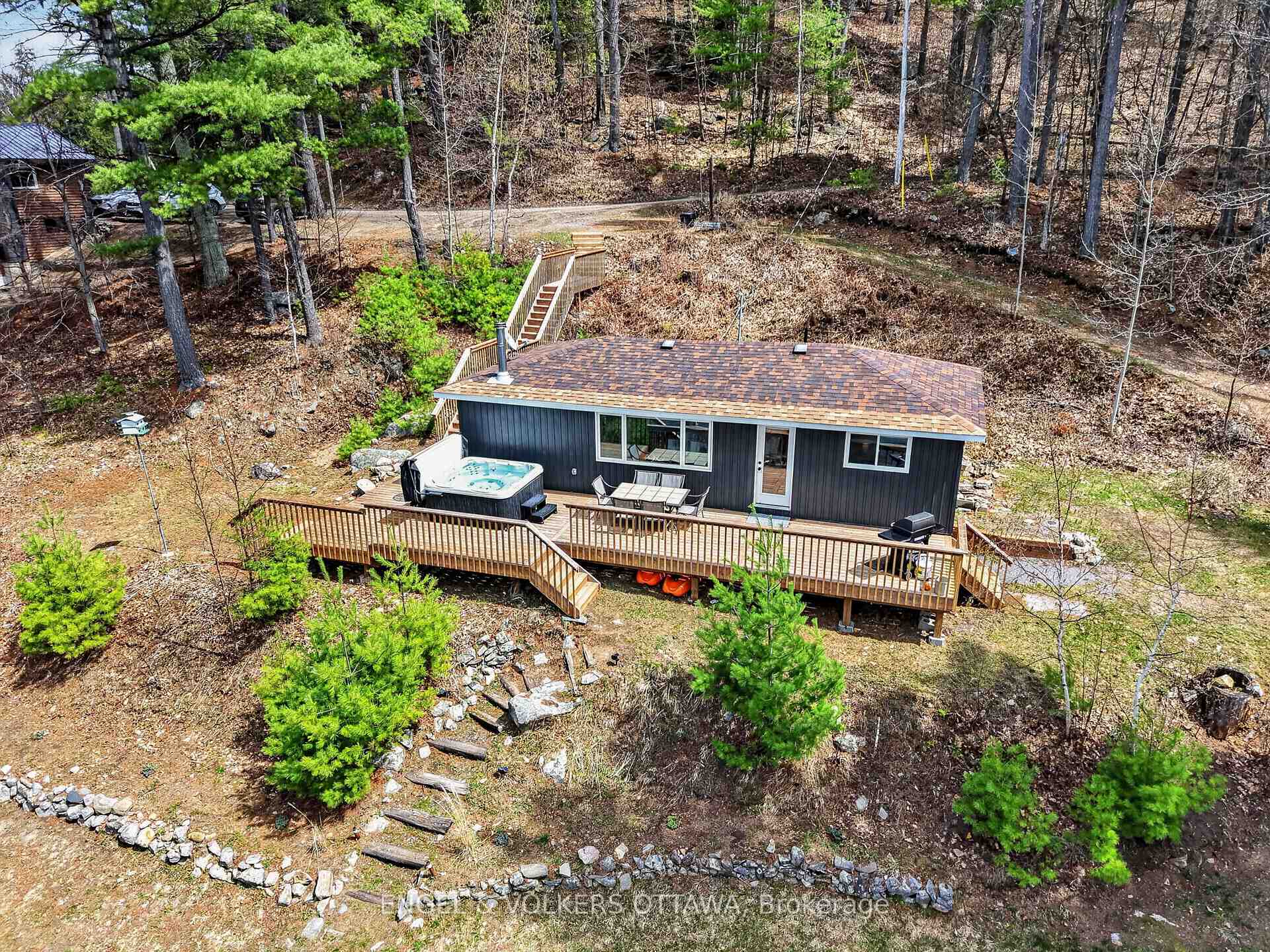 Photo 3 of 119 Eagle Crest Trail, Greater Madawaska, Greater Madawaska — HOMEH