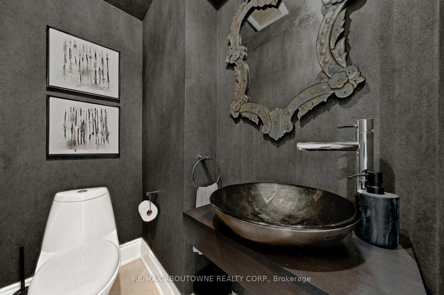 Photo 9 of 426 Trafalgar Road, Oakville, Old Oakville — HOMEH
