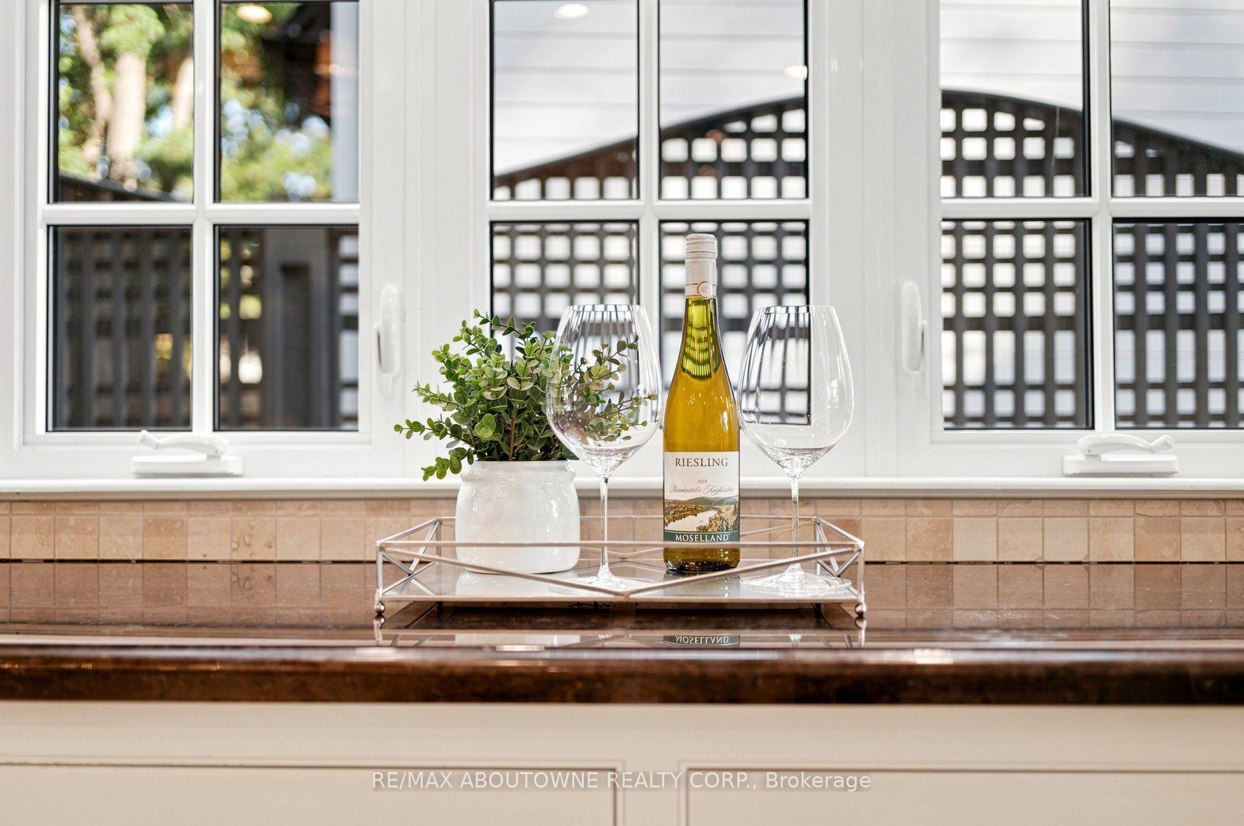 Photo 17 of 426 Trafalgar Road, Oakville, Old Oakville — HOMEH