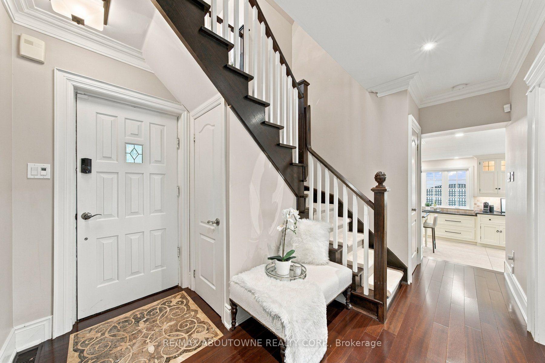 Photo 6 of 426 Trafalgar Road, Oakville, Old Oakville — HOMEH