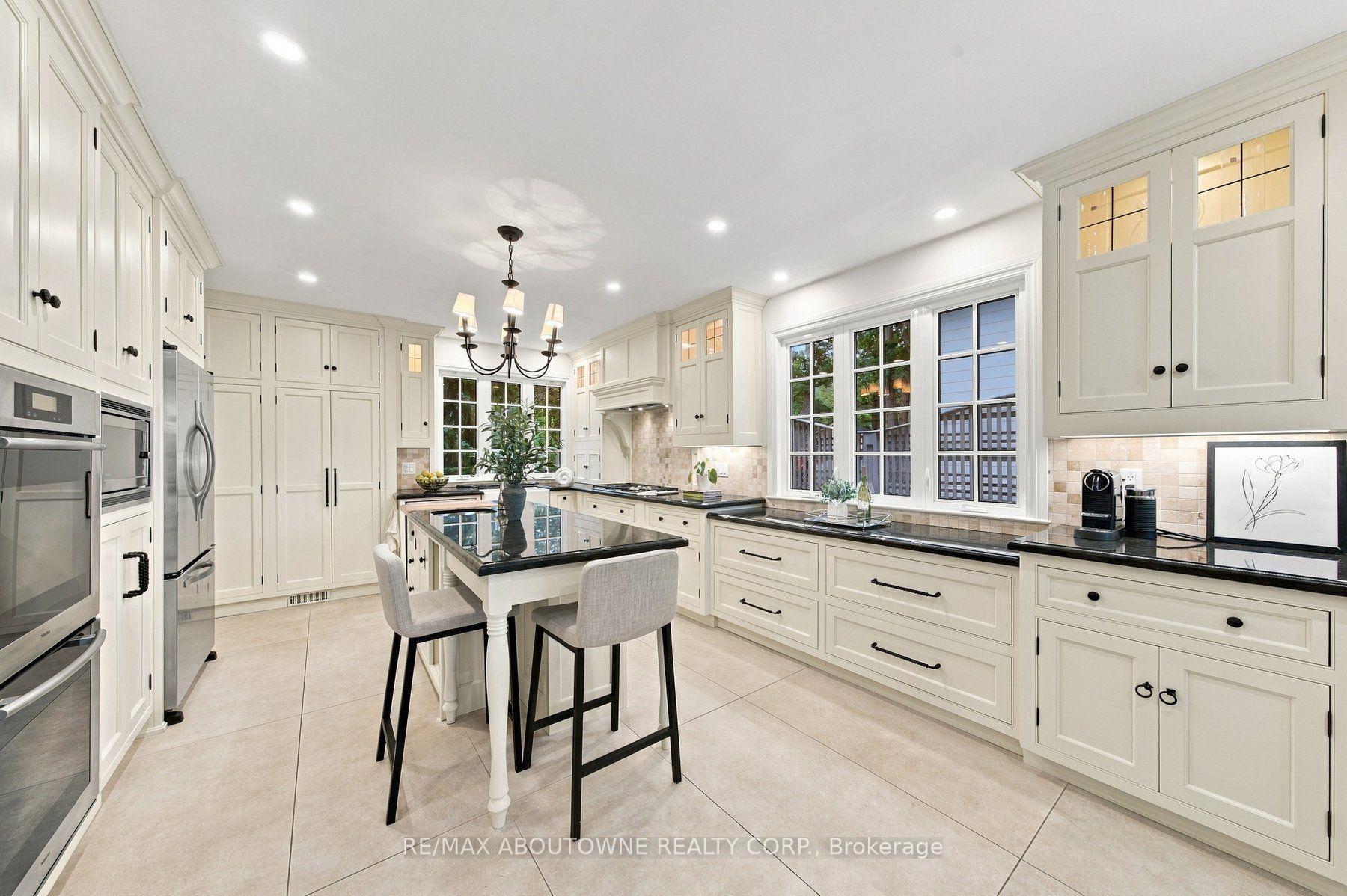 Photo 18 of 426 Trafalgar Road, Oakville, Old Oakville — HOMEH