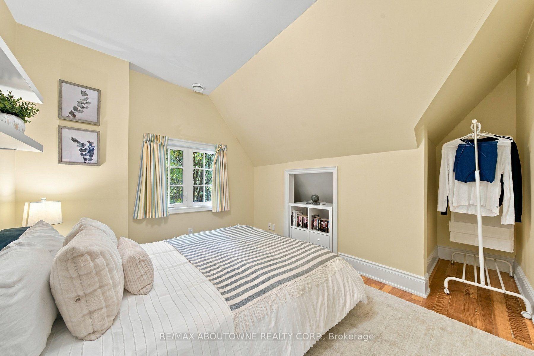 Photo 42 of 426 Trafalgar Road, Oakville, Old Oakville — HOMEH