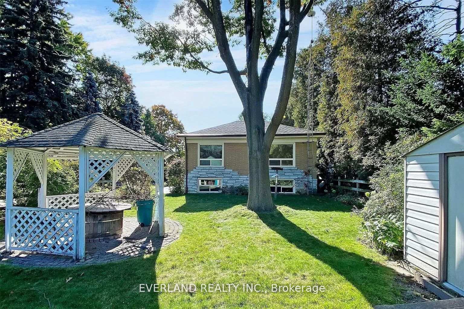 Photo 32 of Unit Main, 116 Sylvan Avenue, Scarborough, Scarborough Village — HOMEH