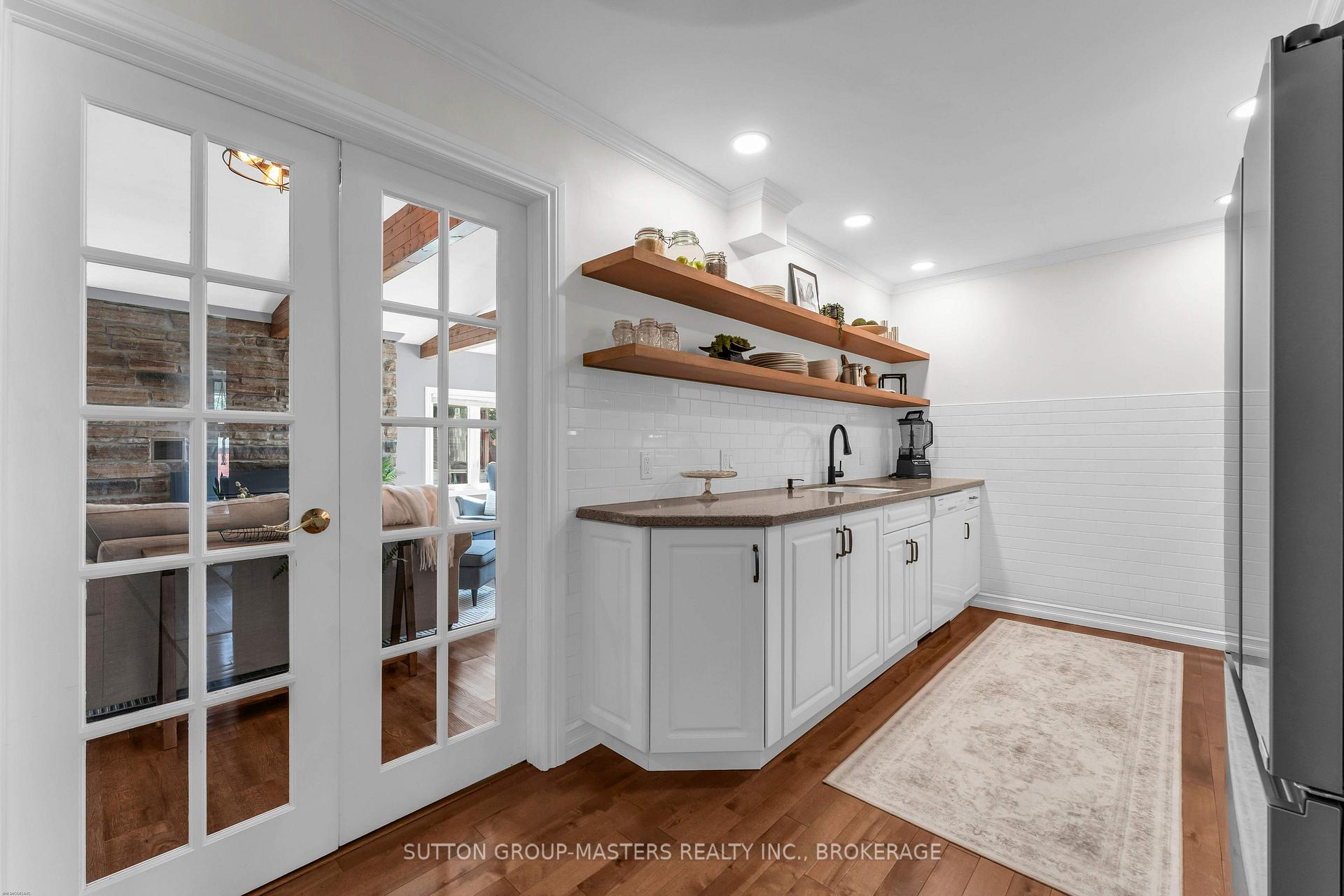 Photo 7 of 11 Chesterfield Drive, Loyalist, Amherstview — HOMEH