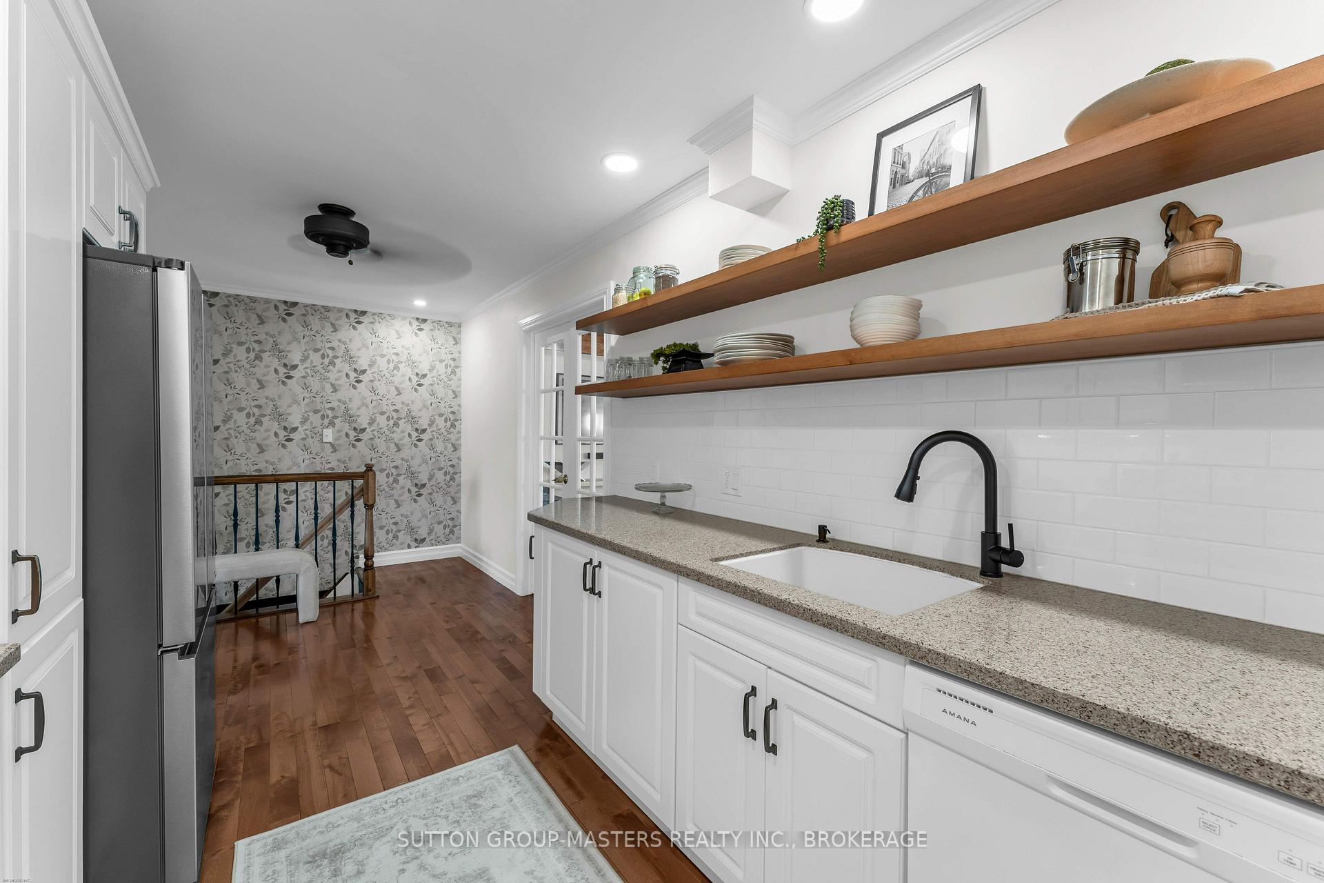 Photo 10 of 11 Chesterfield Drive, Loyalist, Amherstview — HOMEH