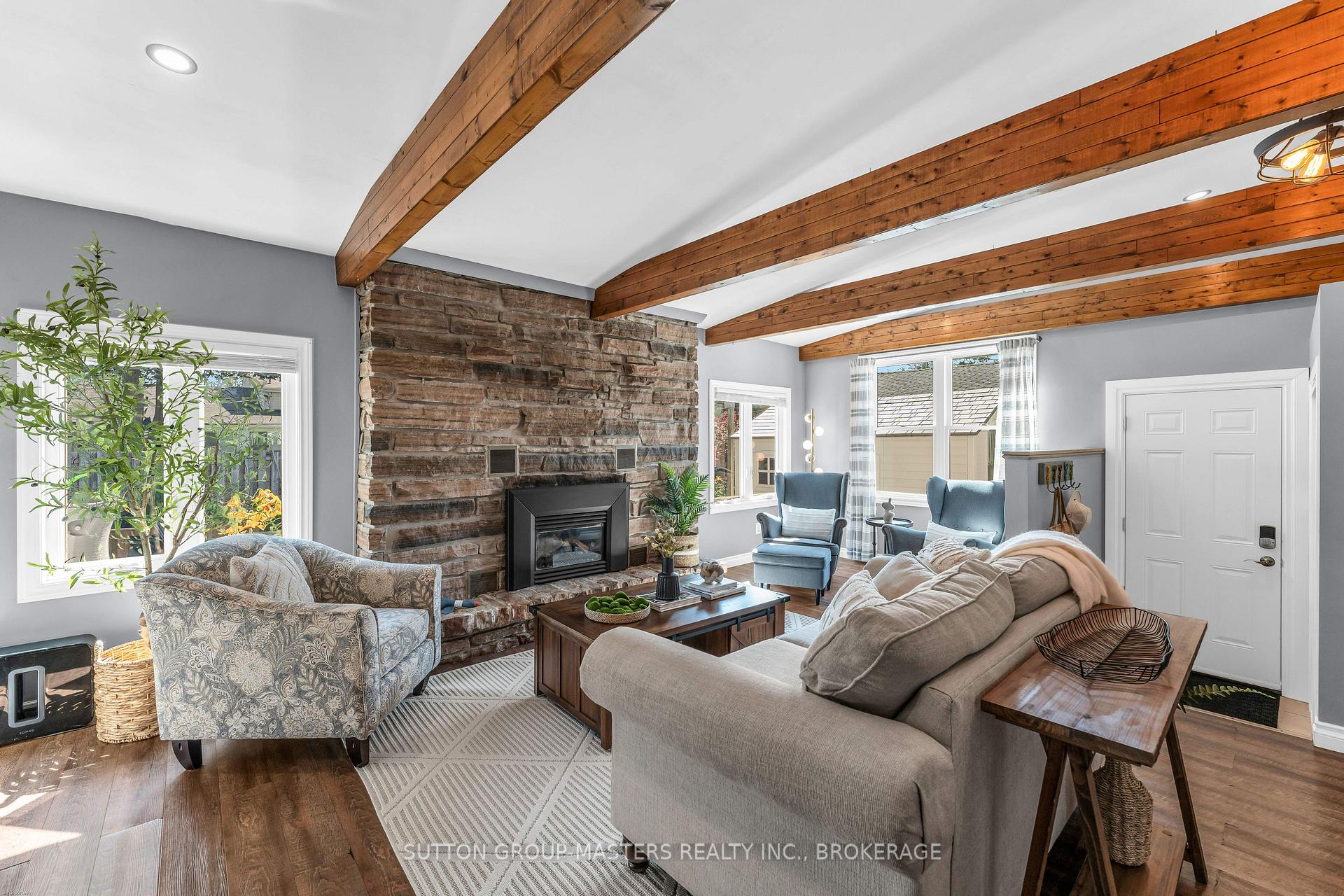 Photo 13 of 11 Chesterfield Drive, Loyalist, Amherstview — HOMEH